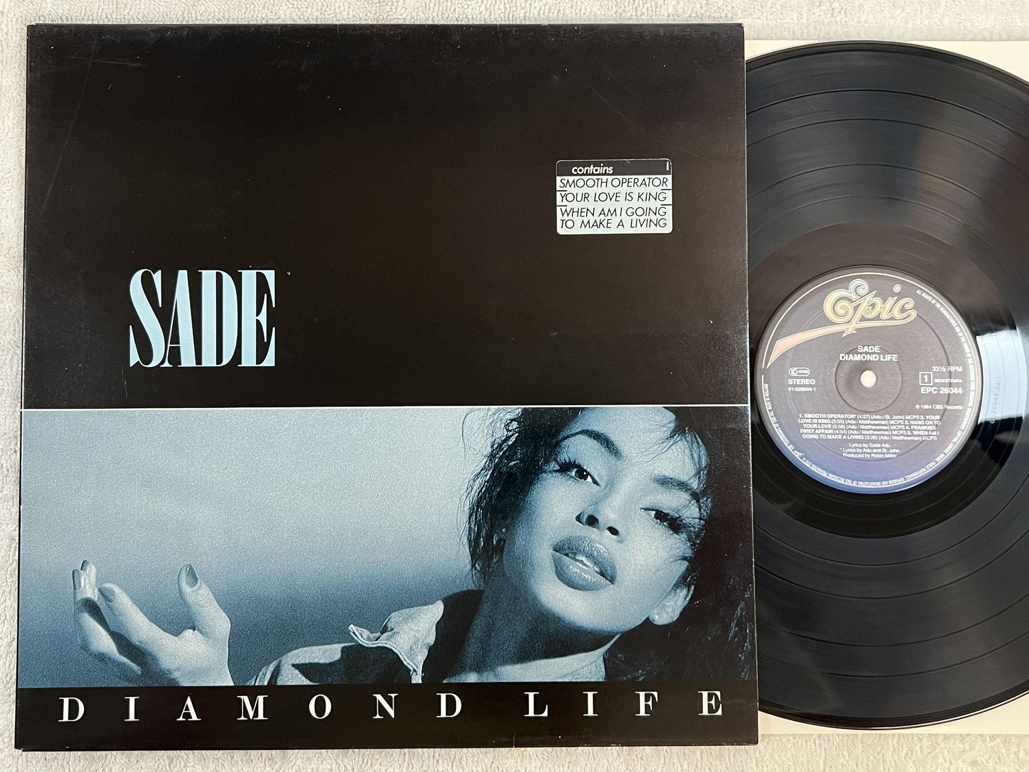Omslagsbild för skivan SADE diamond life LP -84 Hol EPIC EPC 26044