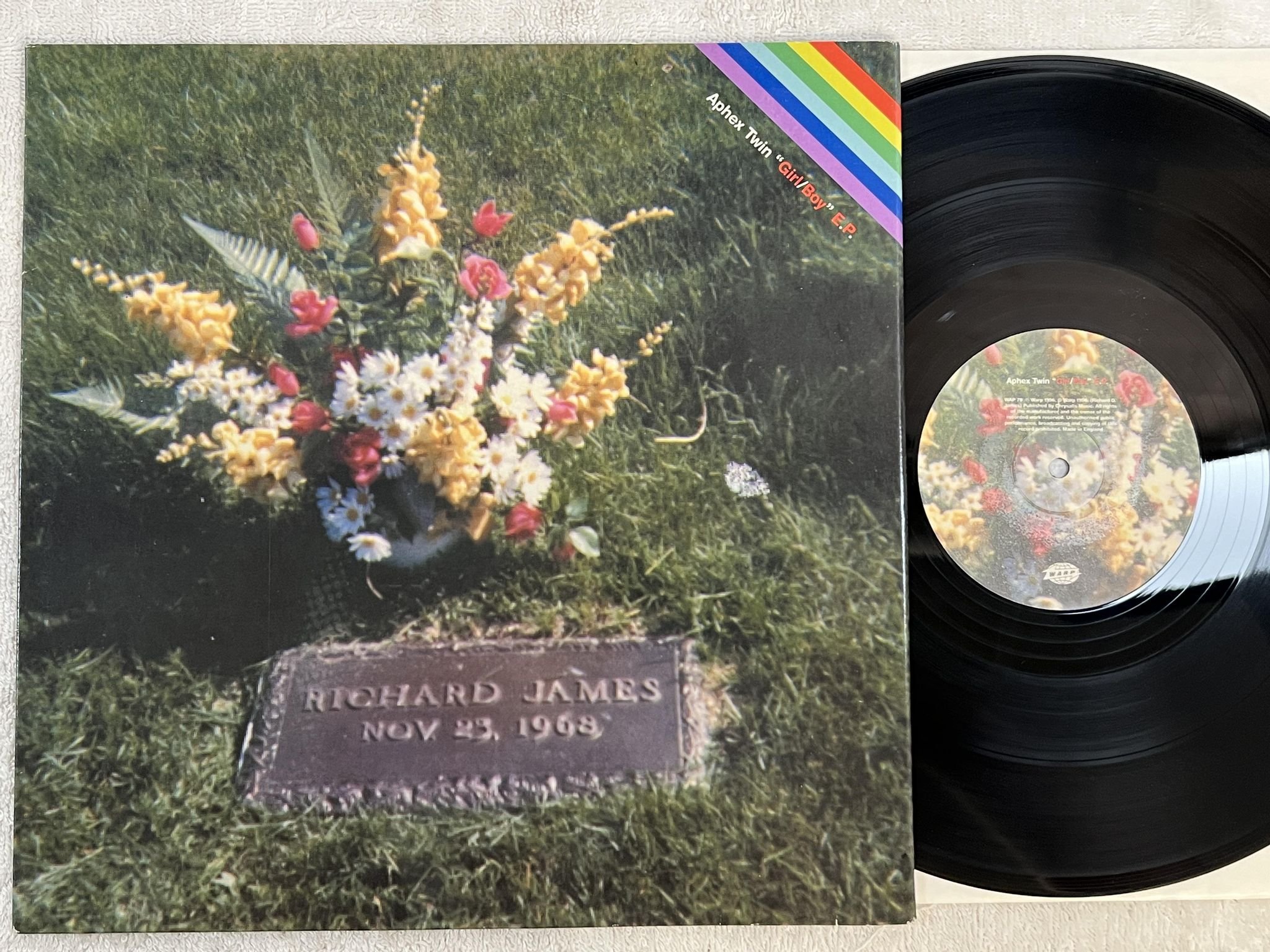 Omslagsbild för skivan APHEX TWINS "Girl/Boy" E.P. 12"ep -96 UK WARP WAP78 *** CLASSIC ***