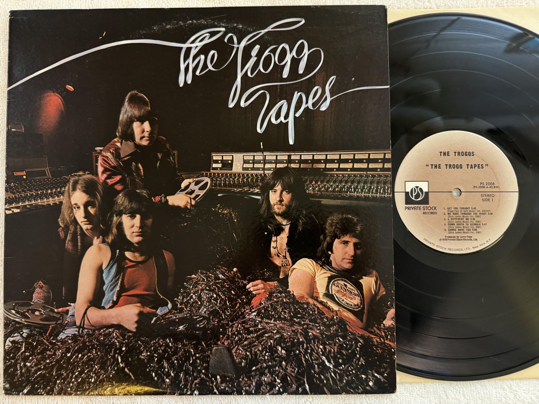 Omslagsbild för skivan THE TROGGS the trogg tapes LP -76 US PRIVATE STOCK PS 2008