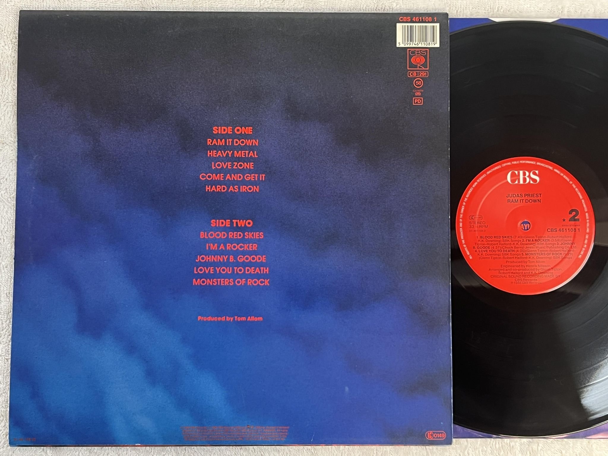 Omslagsbild för skivan JUDAS PRIEST ram it down LP -88 Hol CBS 4611081