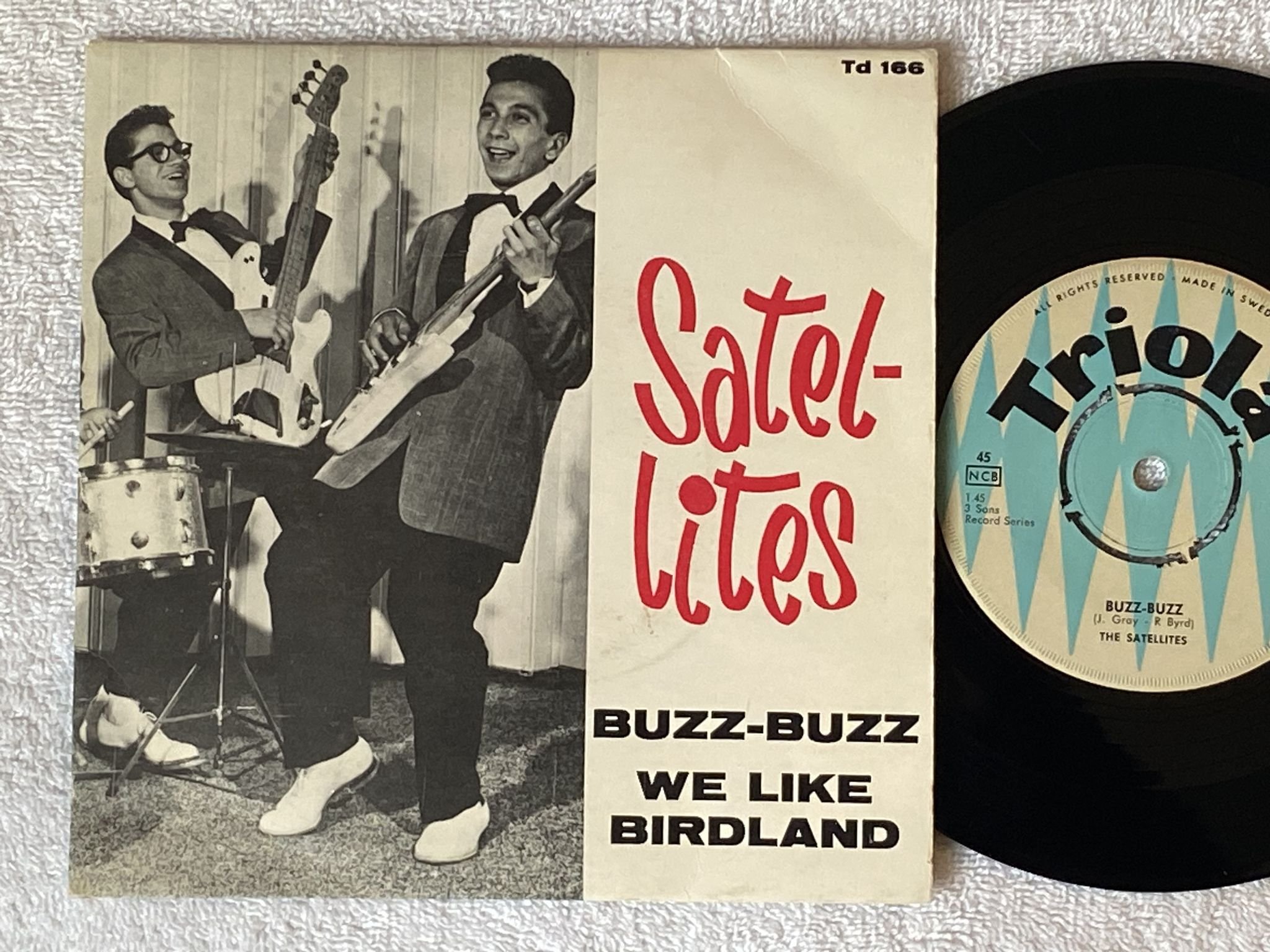 Omslagsbild för skivan SATELLITES Buzz Buzz 7" -63 Swe TRIOLA TD 166 *** RARE R&R ***