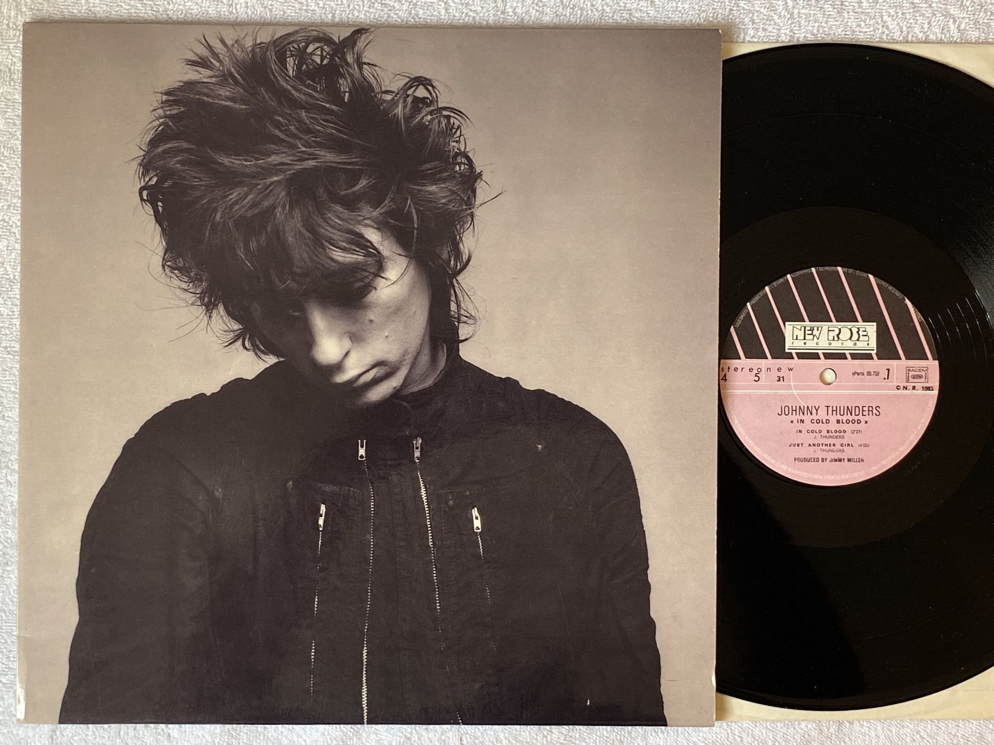 Omslagsbild för skivan JOHNNY THUNDERS in cold blood LP -84 Fra NEW ROSE NEW 31