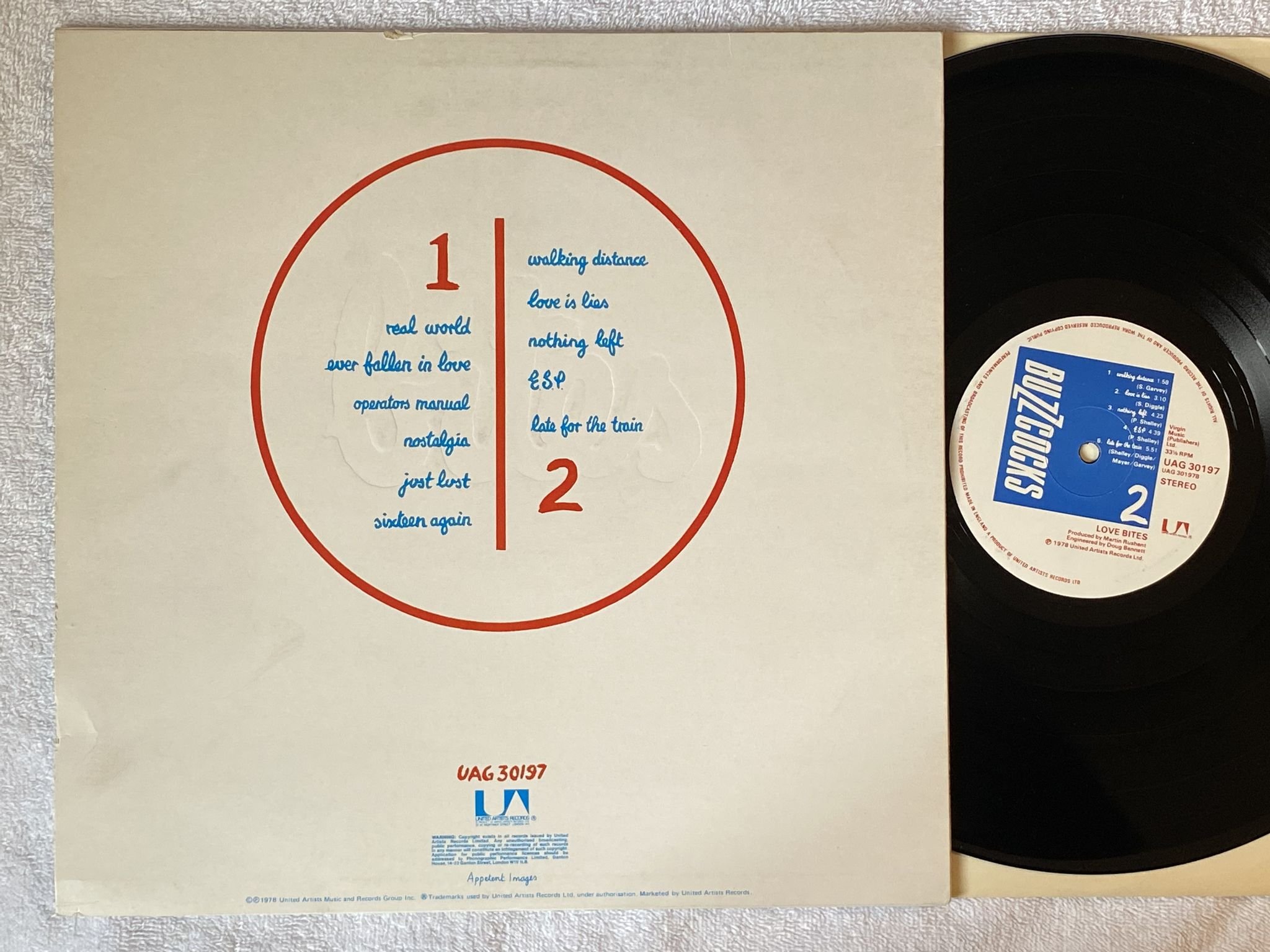Omslagsbild för skivan BUZZCOCKS love bites LP -78 UK UNITED ARTISTS UAG 30197