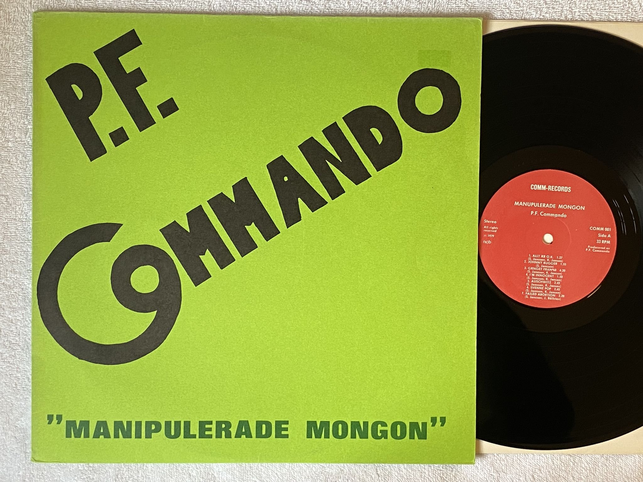 Omslagsbild för skivan P.F. COMMANDO Manipulerade Mongon LP -79 Swe COMM 001 *** RARE PUNK ***