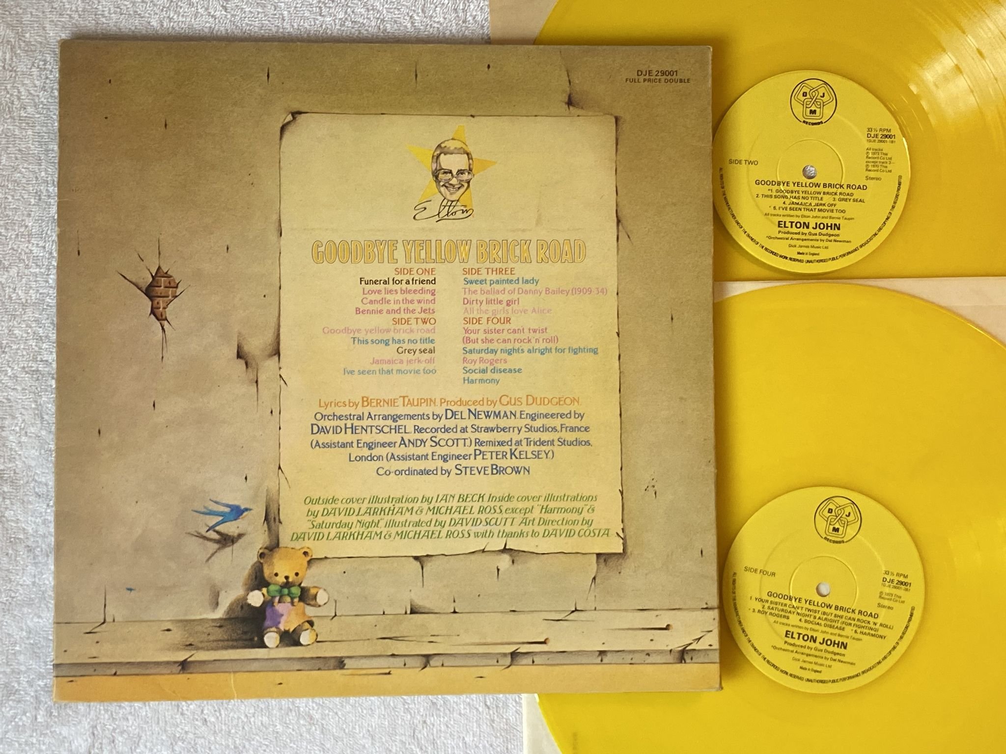 Omslagsbild för skivan ELTON JOHN goodbye yellow brick road 2xLP -78 UK DJE 29001 *** yellow vinyl ***