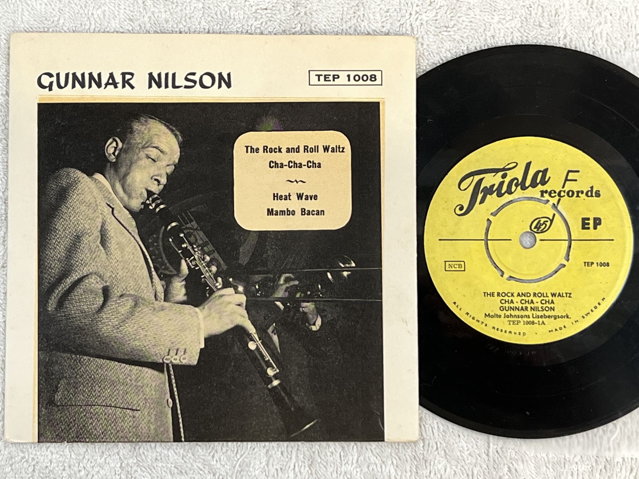 Omslagsbild för skivan GUNNAR NILSON the rock and roll waltz 7"ep TRIOLA TEP 1008 *** NICE MAMBO ***