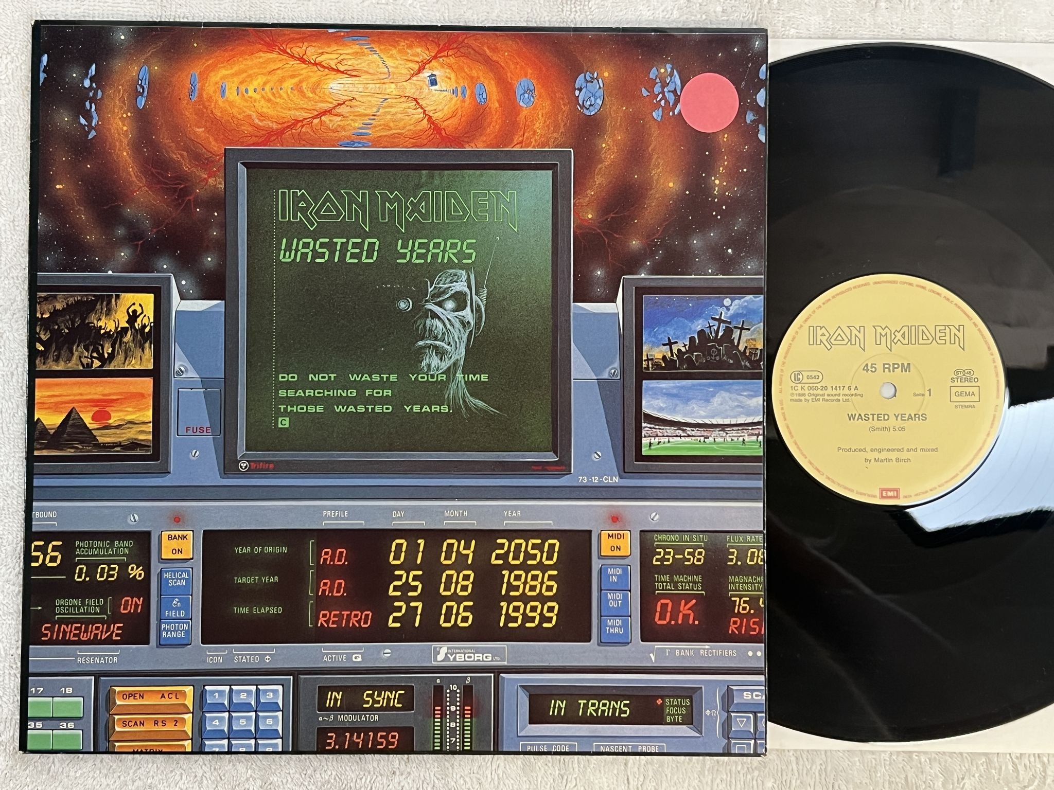 Omslagsbild för skivan IRON MAIDEN wasted years 12" -86 Hol EMI 1C K 060-2014176