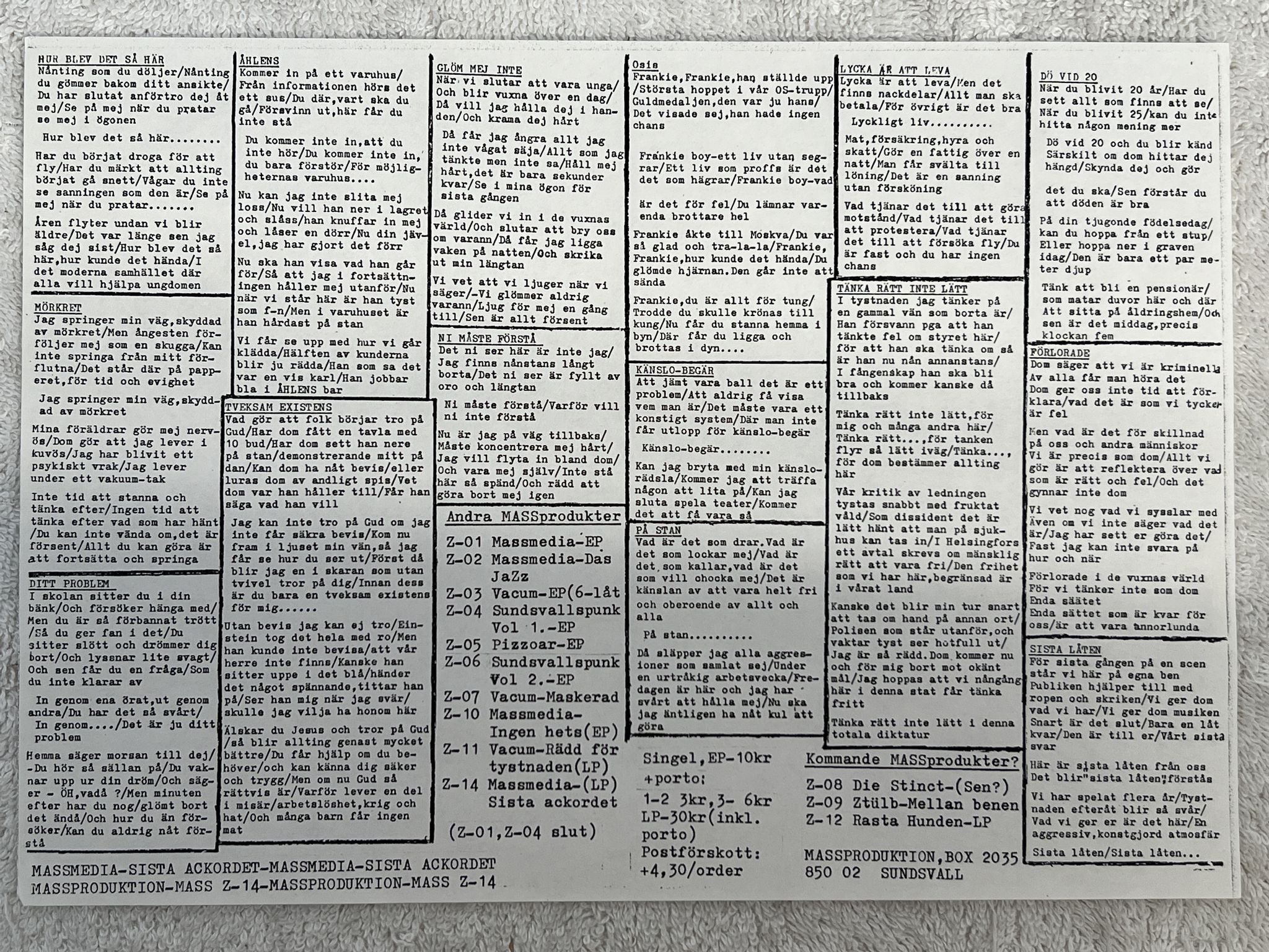 Omslagsbild för skivan MASSMEDIA Sista Ackordet LP -80 Swe MASSPRODUKTIONEN Z-14 *** GREEN VINYL ***