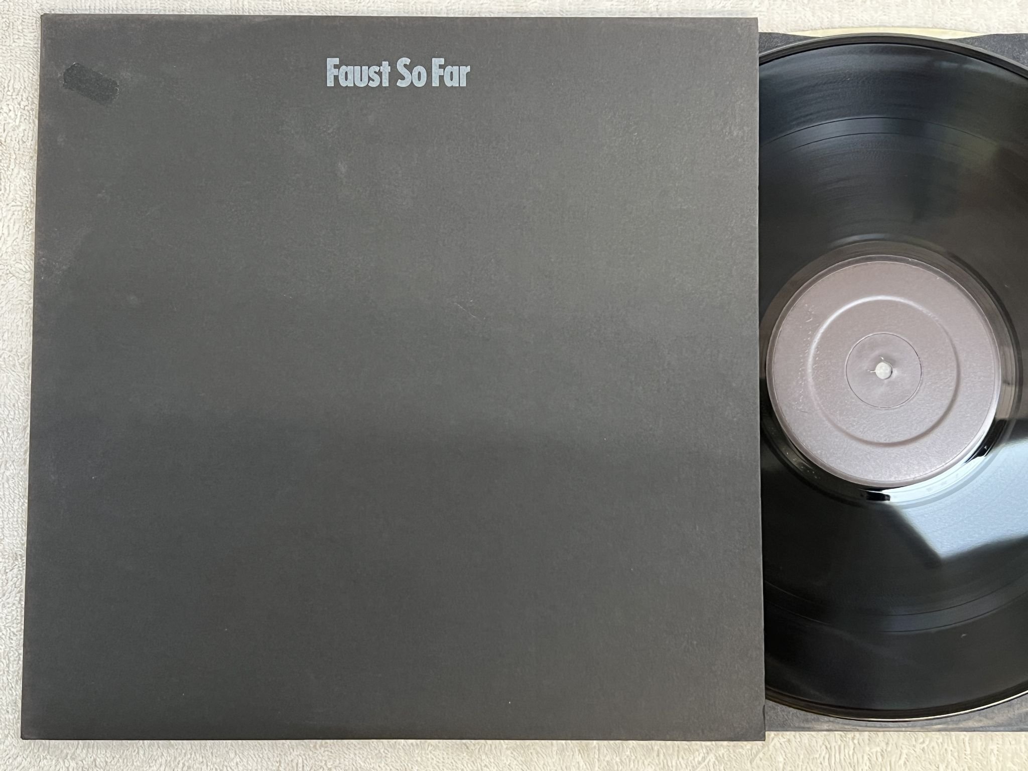 Omslagsbild för skivan FAUST so far LP -72/79 UK RECOMMENDED R.R. ^ two ** w/ 9 art prints + insert **