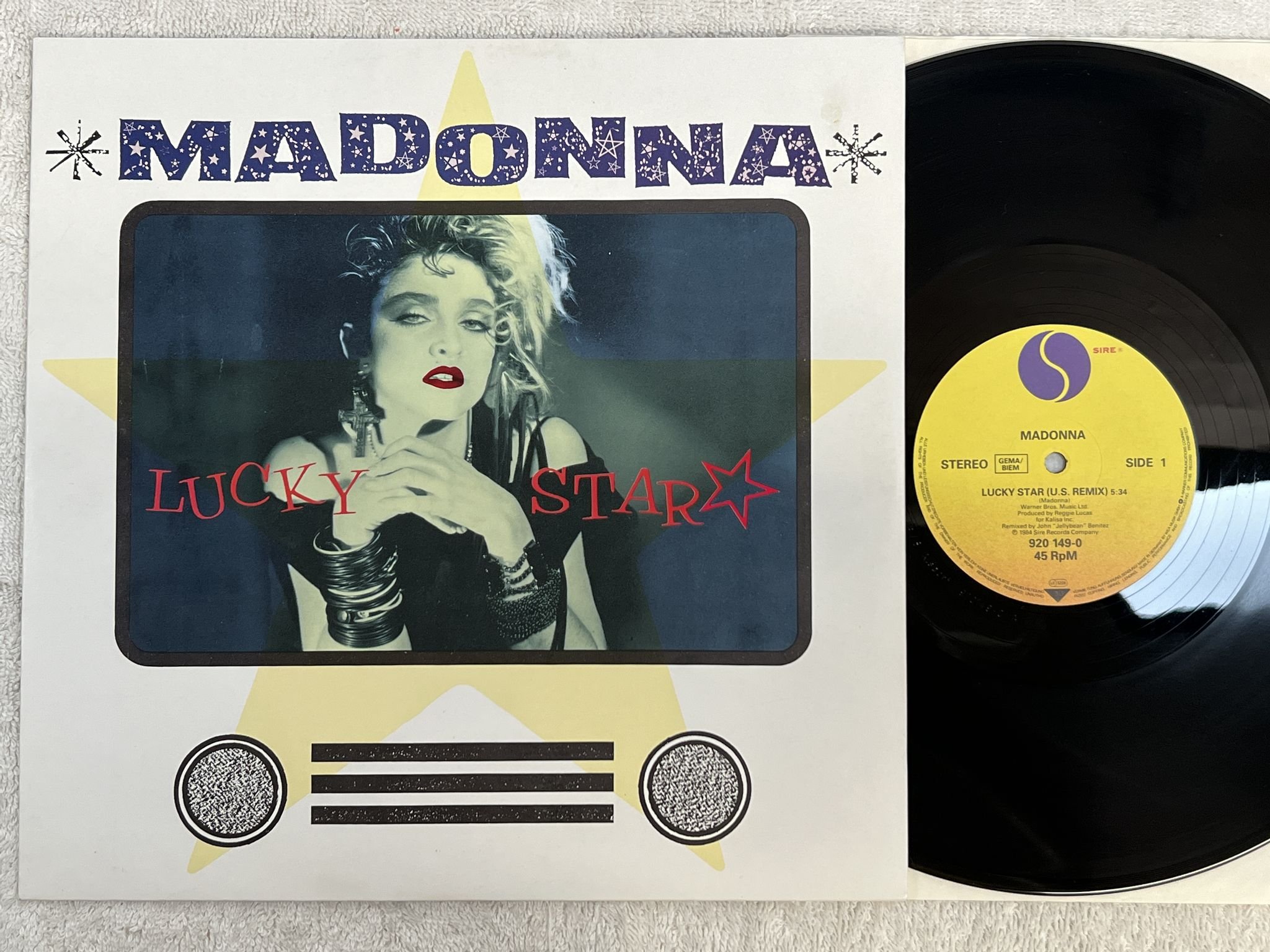 Omslagsbild för skivan MADONNA lucky star 12" -84 Ger SIRE 920 149-0