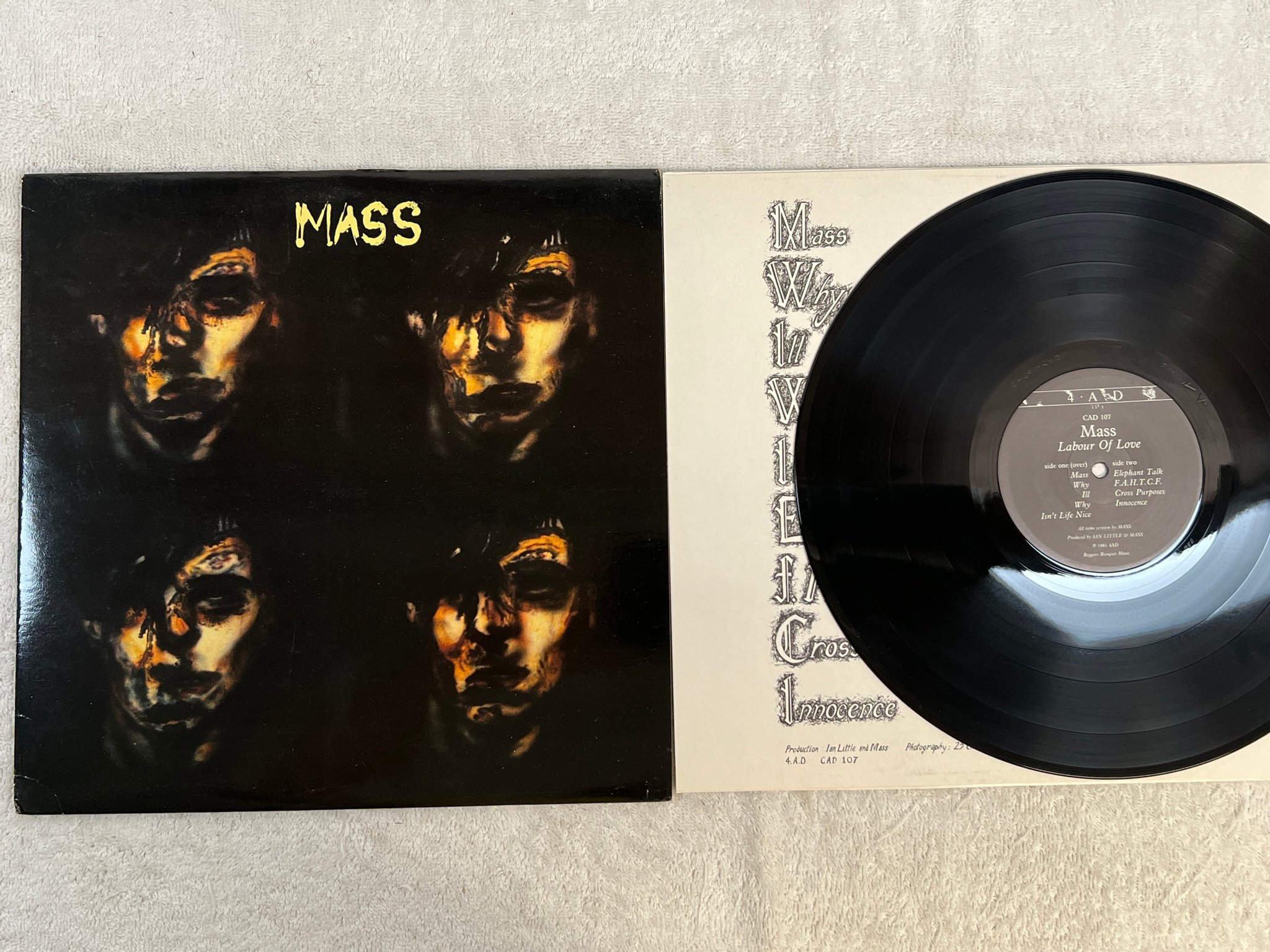 Omslagsbild för skivan MASS Labour Of Love LP -81 UK 4AD CAD 107