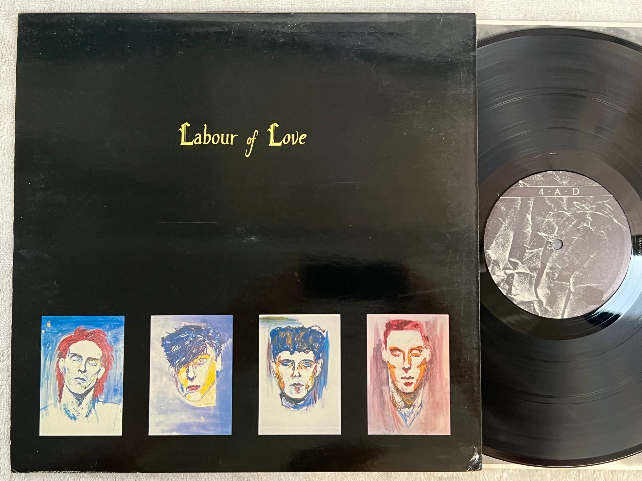 Omslagsbild för skivan MASS Labour Of Love LP -81 UK 4AD CAD 107