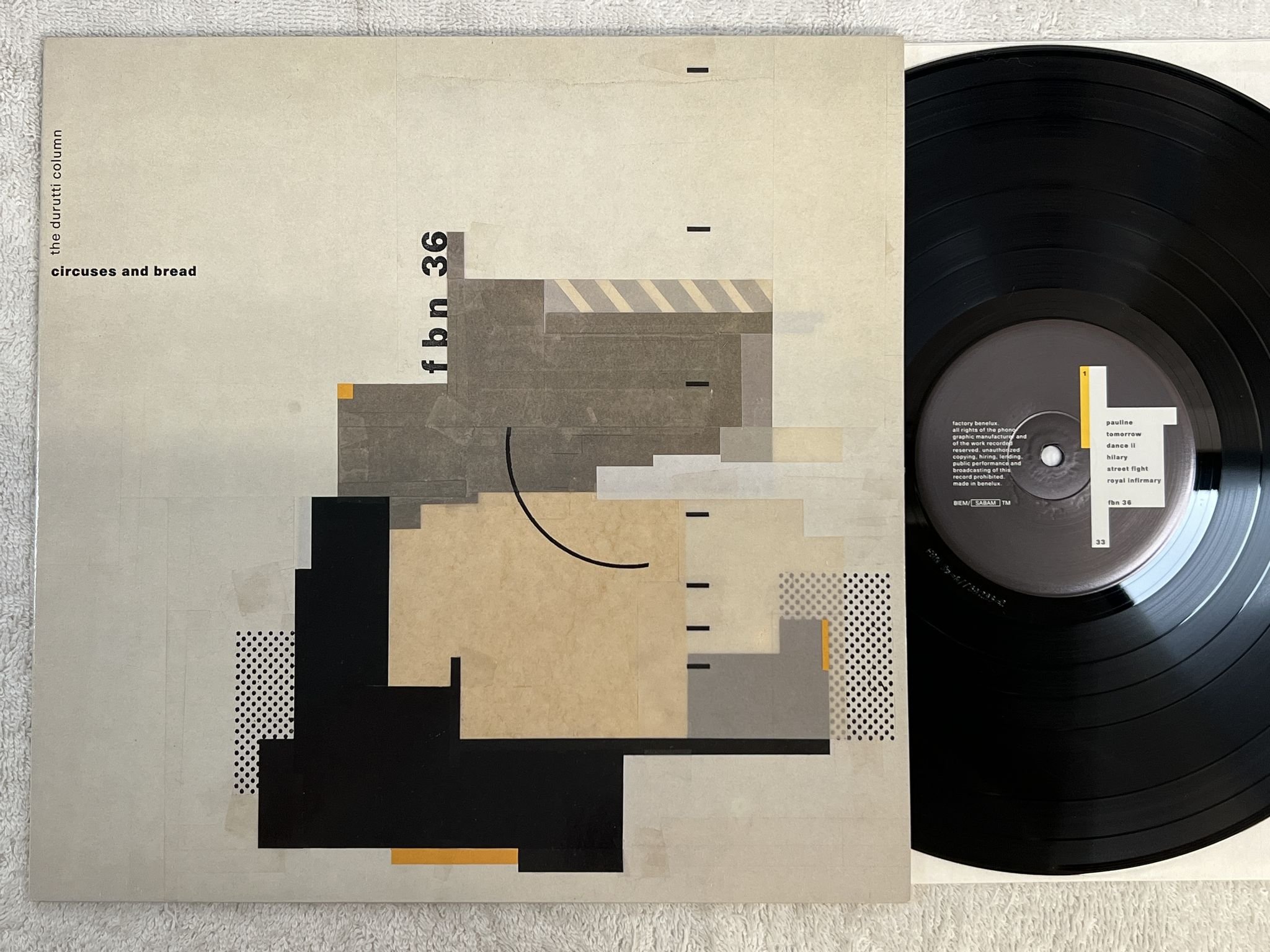 Omslagsbild för skivan DURUTTI COLUMN Circuses And BreadLP -86 Belgium FACTORY BENELUX fbn 36