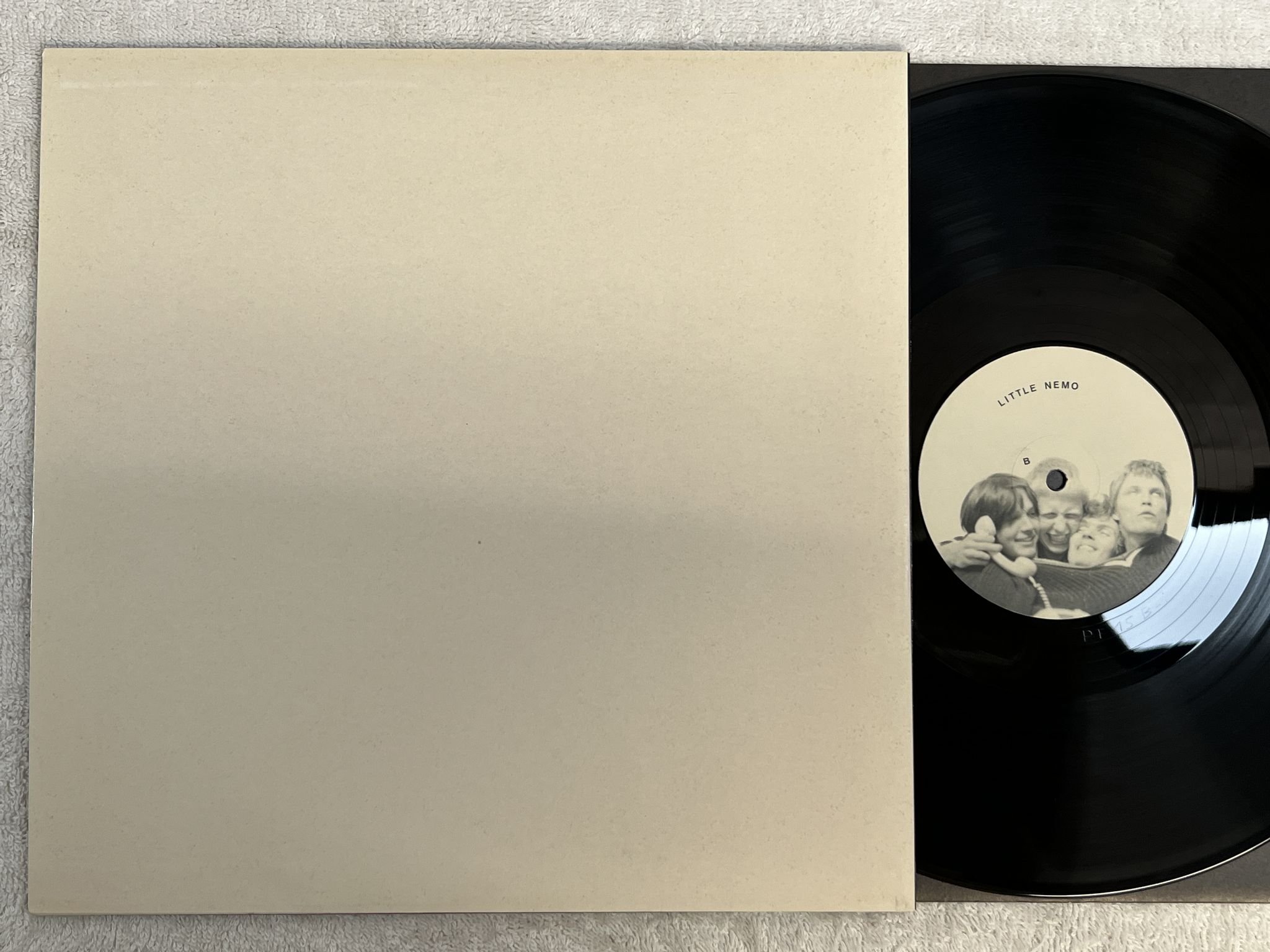 Omslagsbild för skivan S.Y.P.H. s/t LP -81 Ger PURE FREUDE PF 15