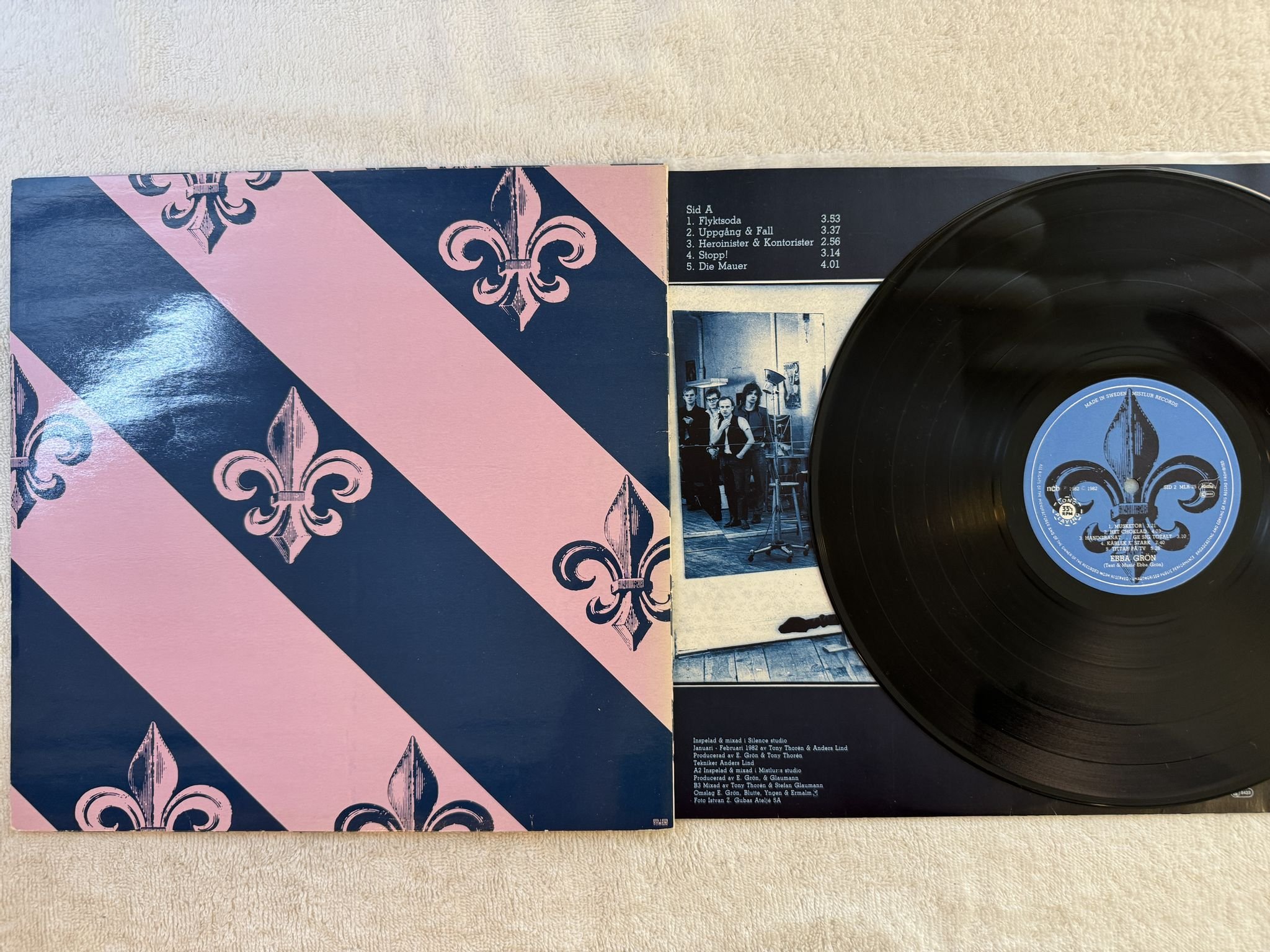 Omslagsbild för skivan EBBA GRÖN s/t LP -82 Swe MISTLUR MLR 25