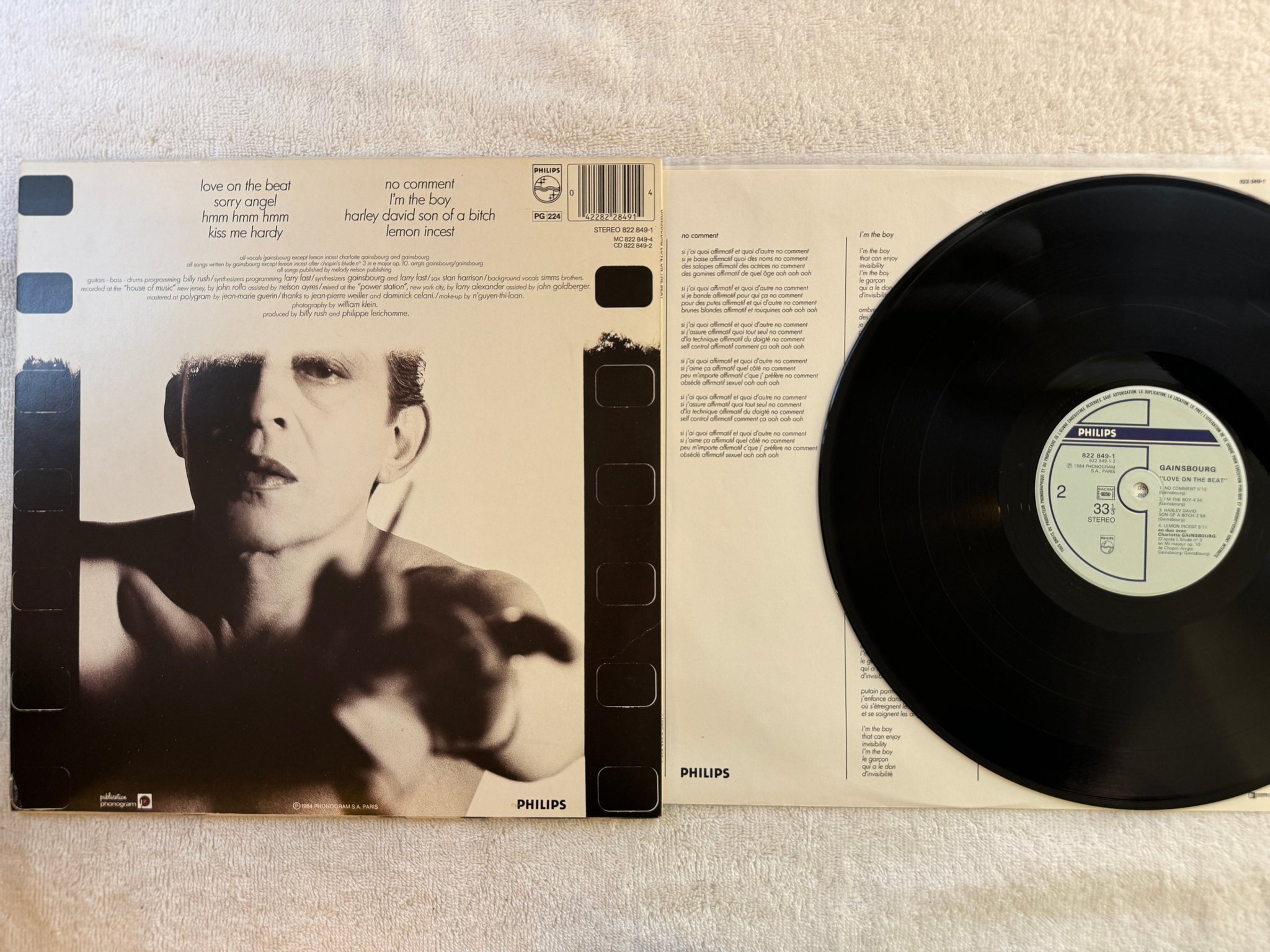 Omslagsbild för skivan GAINSBOURG love on the beat LP -84 Fra PHILIPS 822849-1