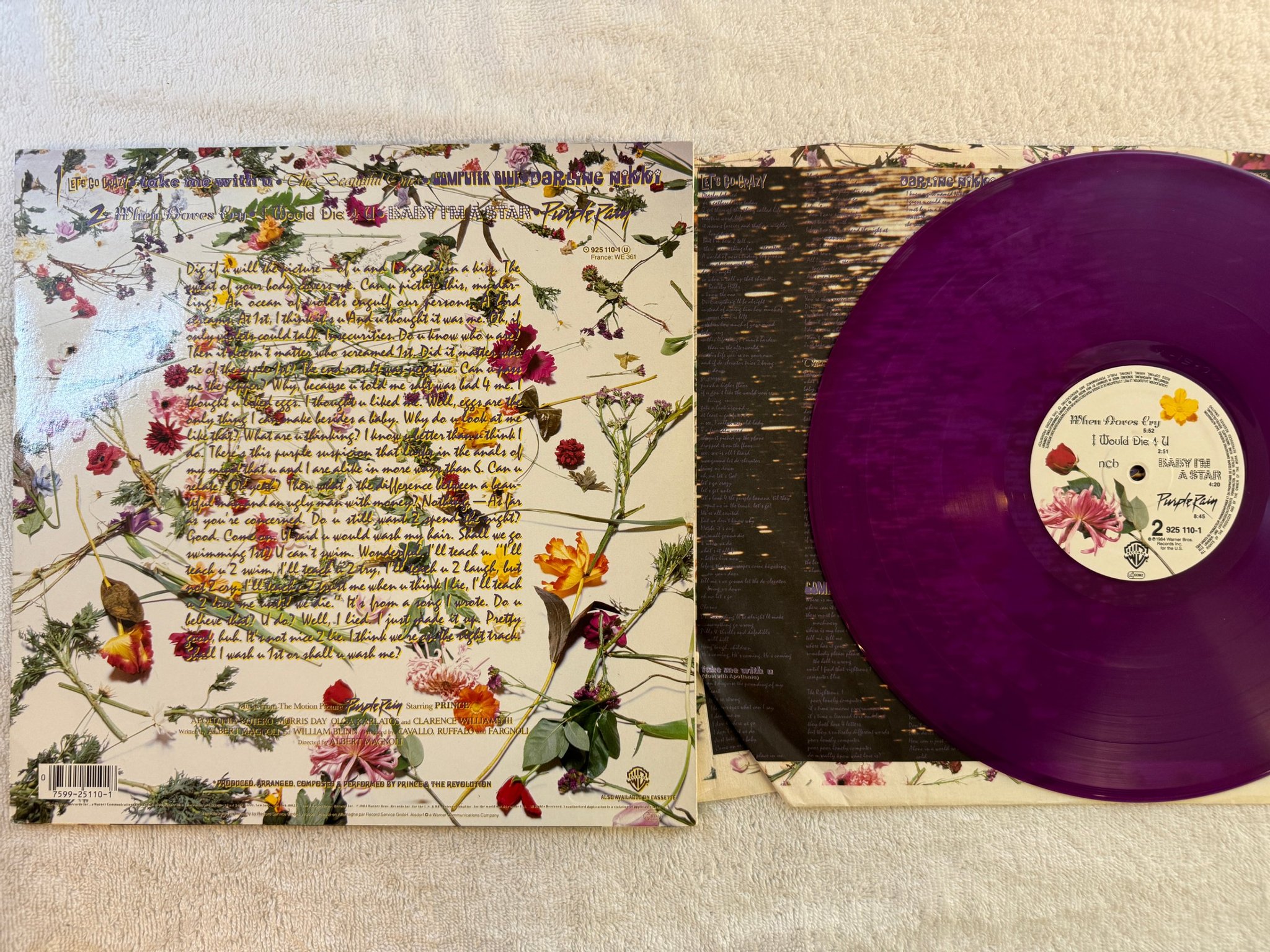 Omslagsbild för skivan PRINCE Purple Rain LP -84 ncb WARNER 925 110-1 * * PURPLE VINYL + POSTER * *
