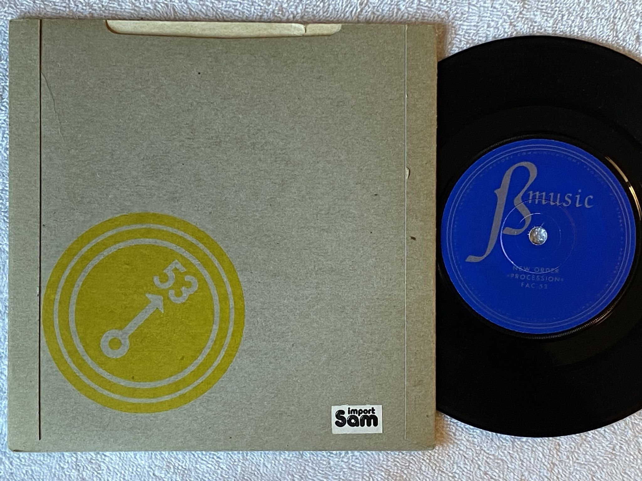 Omslagsbild för skivan NEW ORDER procession 7" -81 UK FACTORY FAC.53 ** YELLOW PRINT **