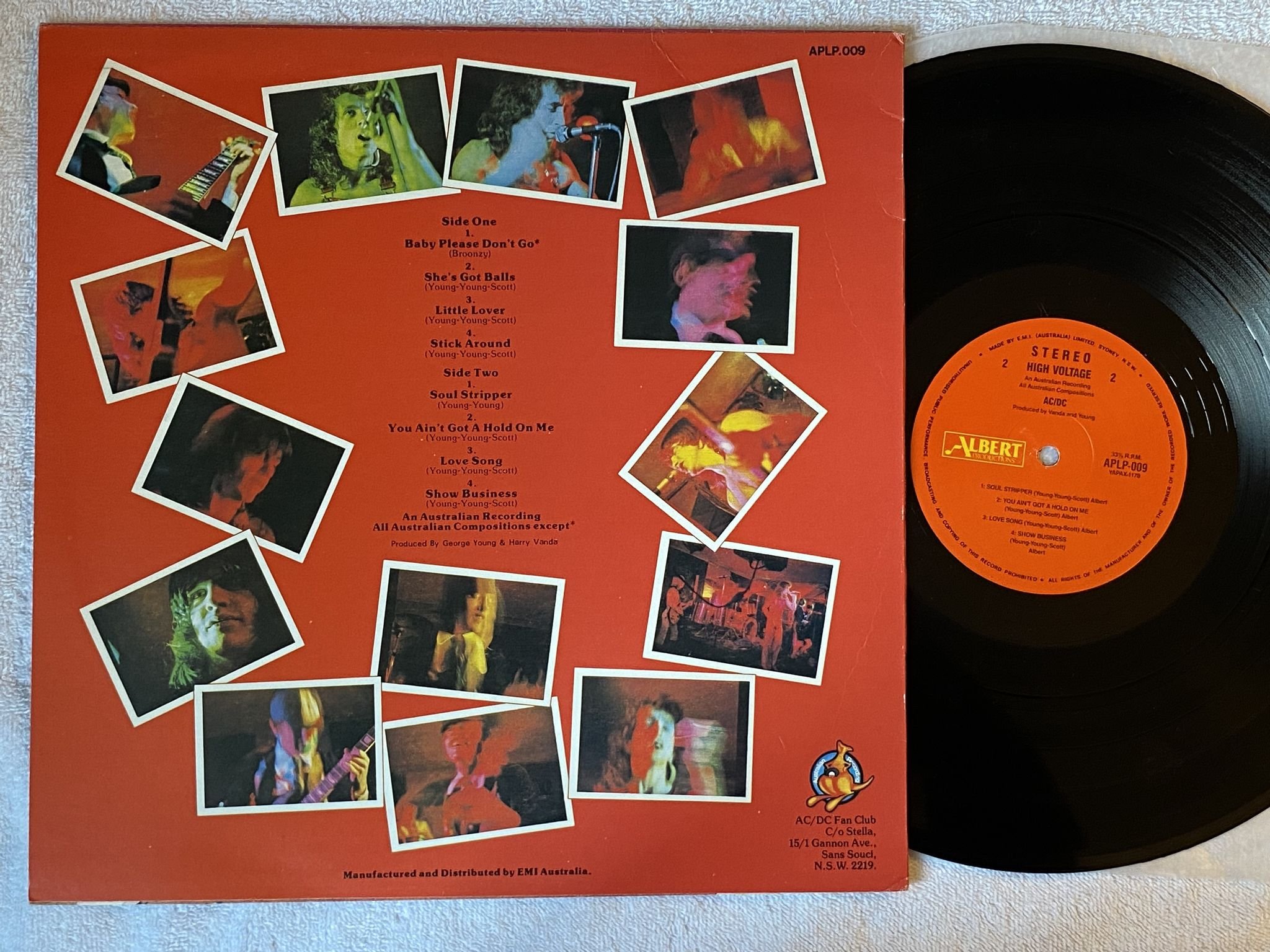 Omslagsbild för skivan AC/DC high voltage LP -75/83 Australia ALBERT APLP 009 *** RARE RE ***