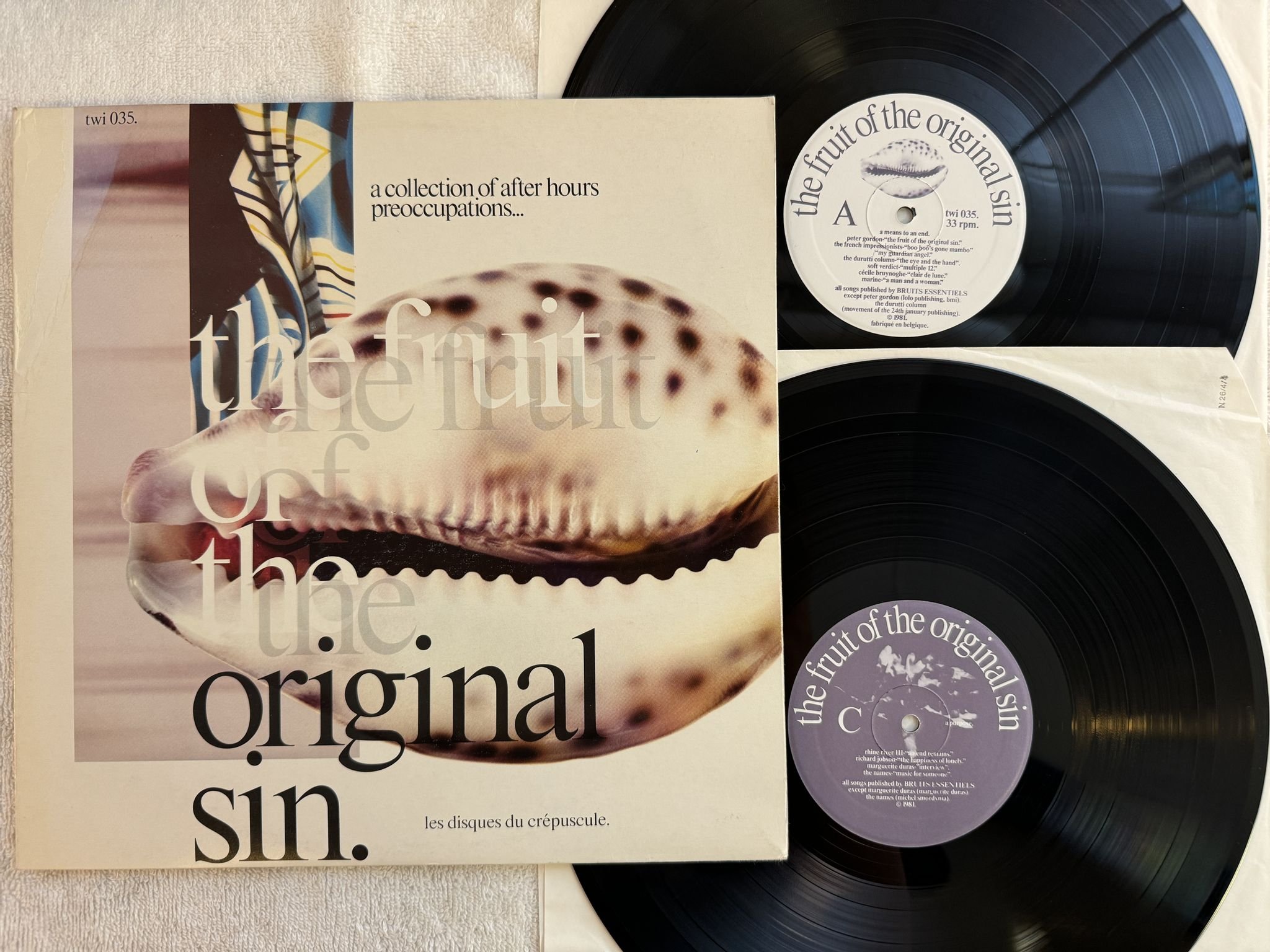 Omslagsbild för skivan V/A The Fruit Of The Original Sin 2xLP -81 Belgium Les Disques Du Crépuscule