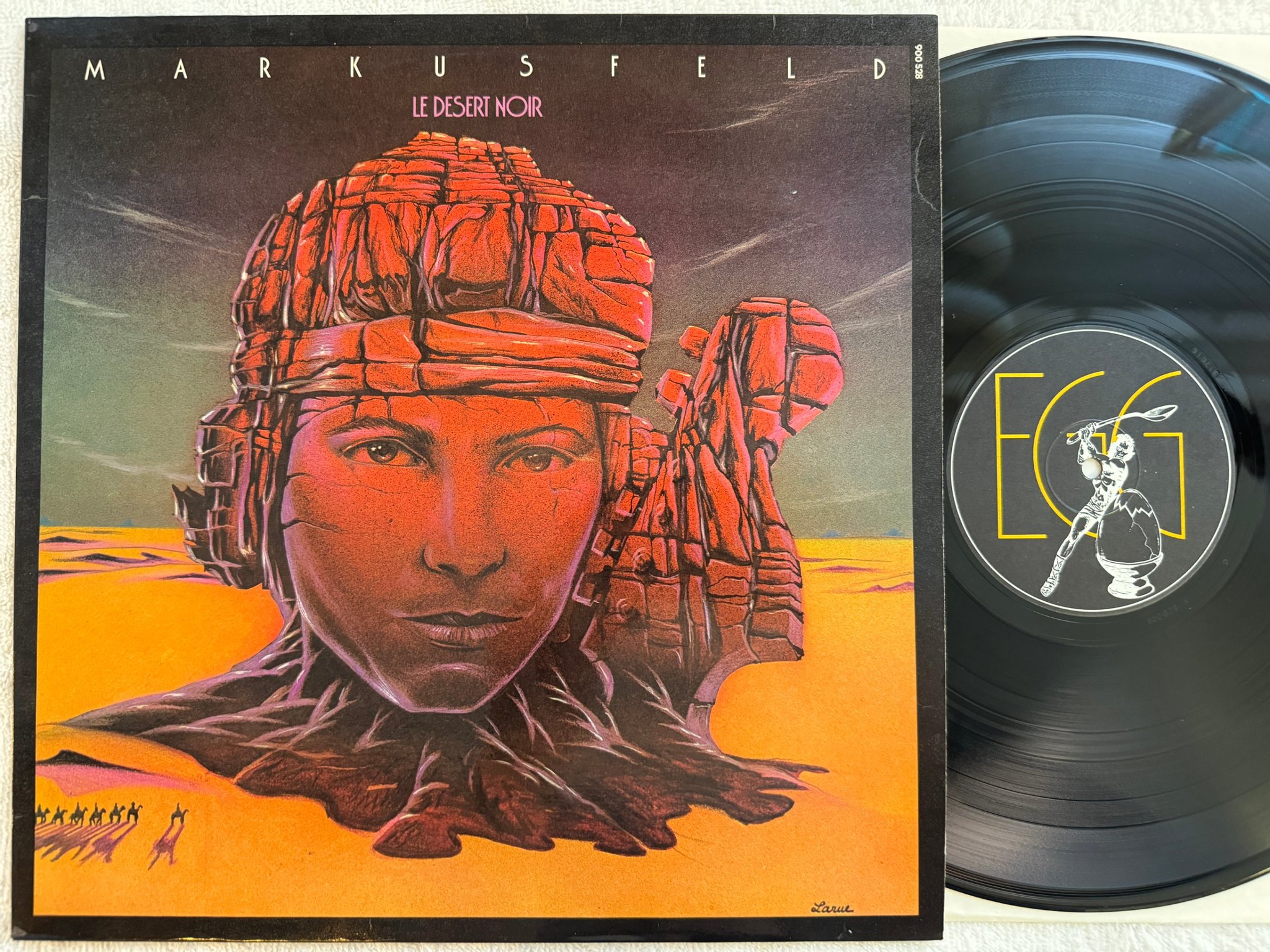 Omslagsbild för skivan ALAIN MARKUSFELD le desert noir LP -77 Fra EGG 900.528