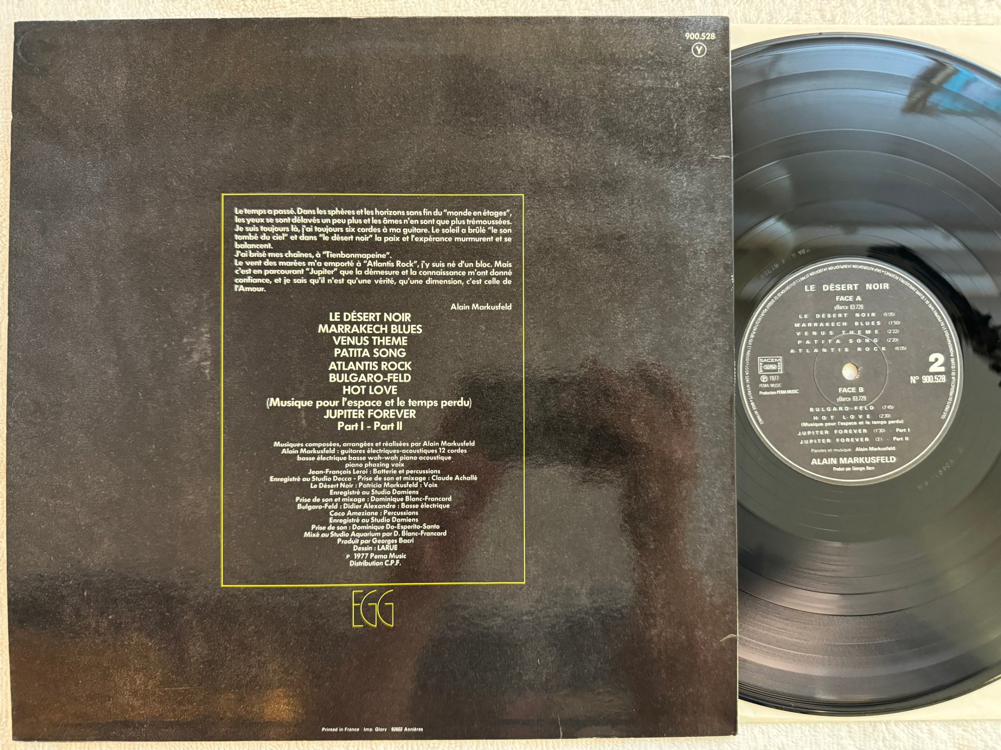 Omslagsbild för skivan ALAIN MARKUSFELD le desert noir LP -77 Fra EGG 900.528
