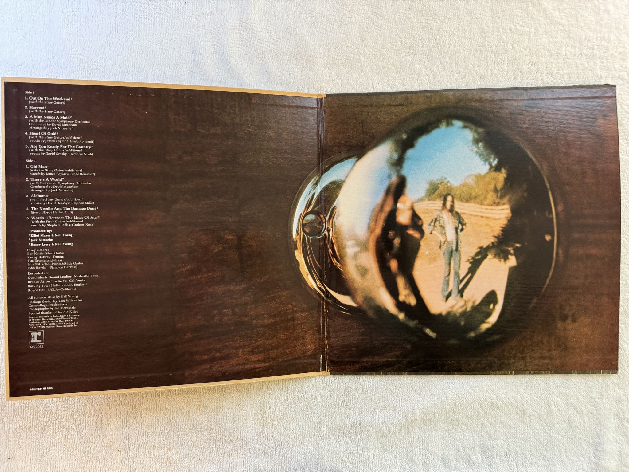 Omslagsbild för skivan NEIL YOUNG harvest LP -72 US REPRISE MS 2032