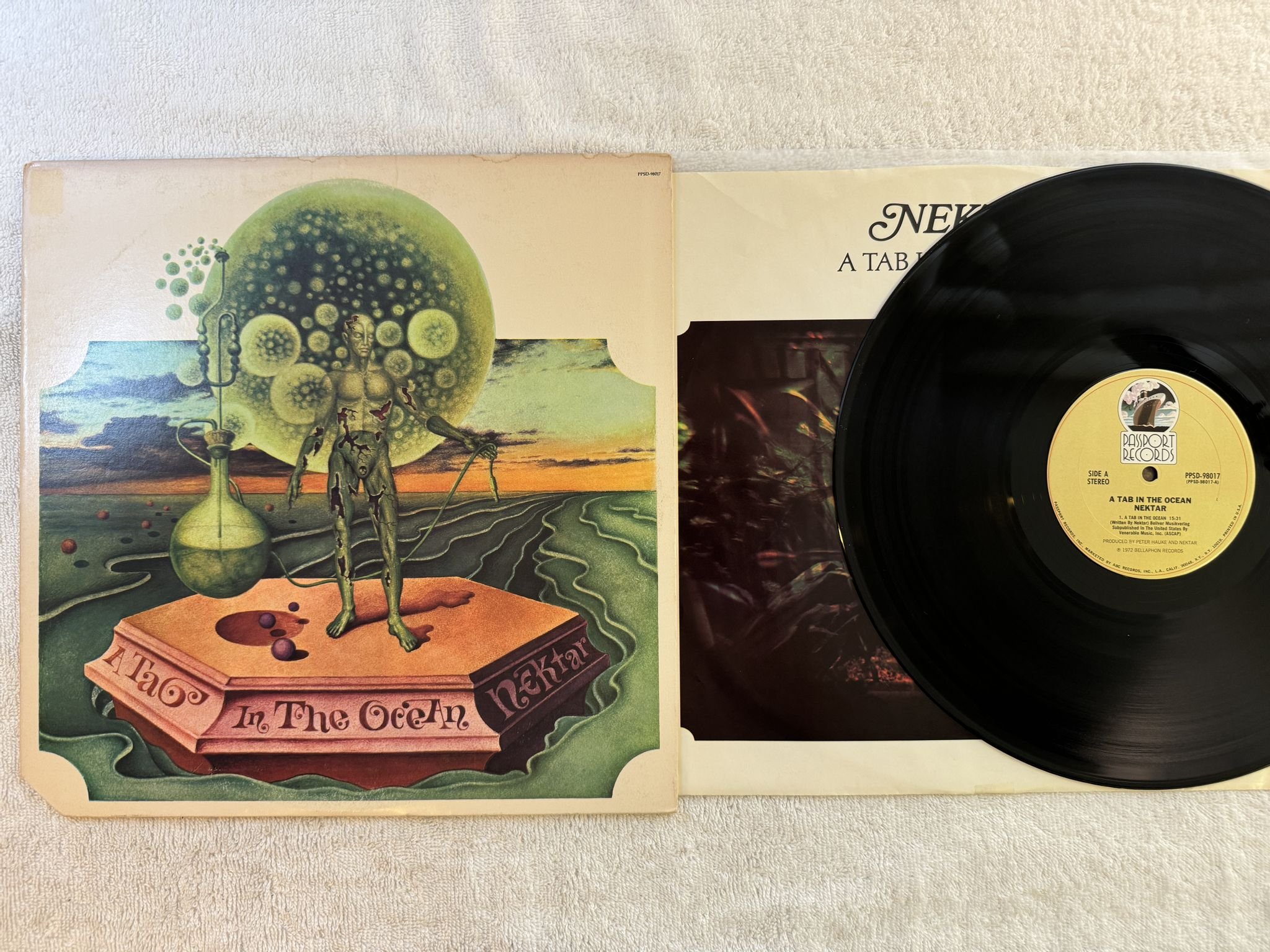 Omslagsbild för skivan NEKTAR tab in the ocean LP re US PASSPORT PPSD-98017