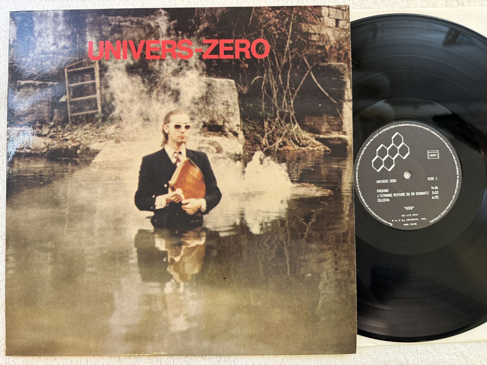 Omslagsbild för skivan UNIVERS ZERO uzed LP -84 Fra CRYONIC INC MAD 3008