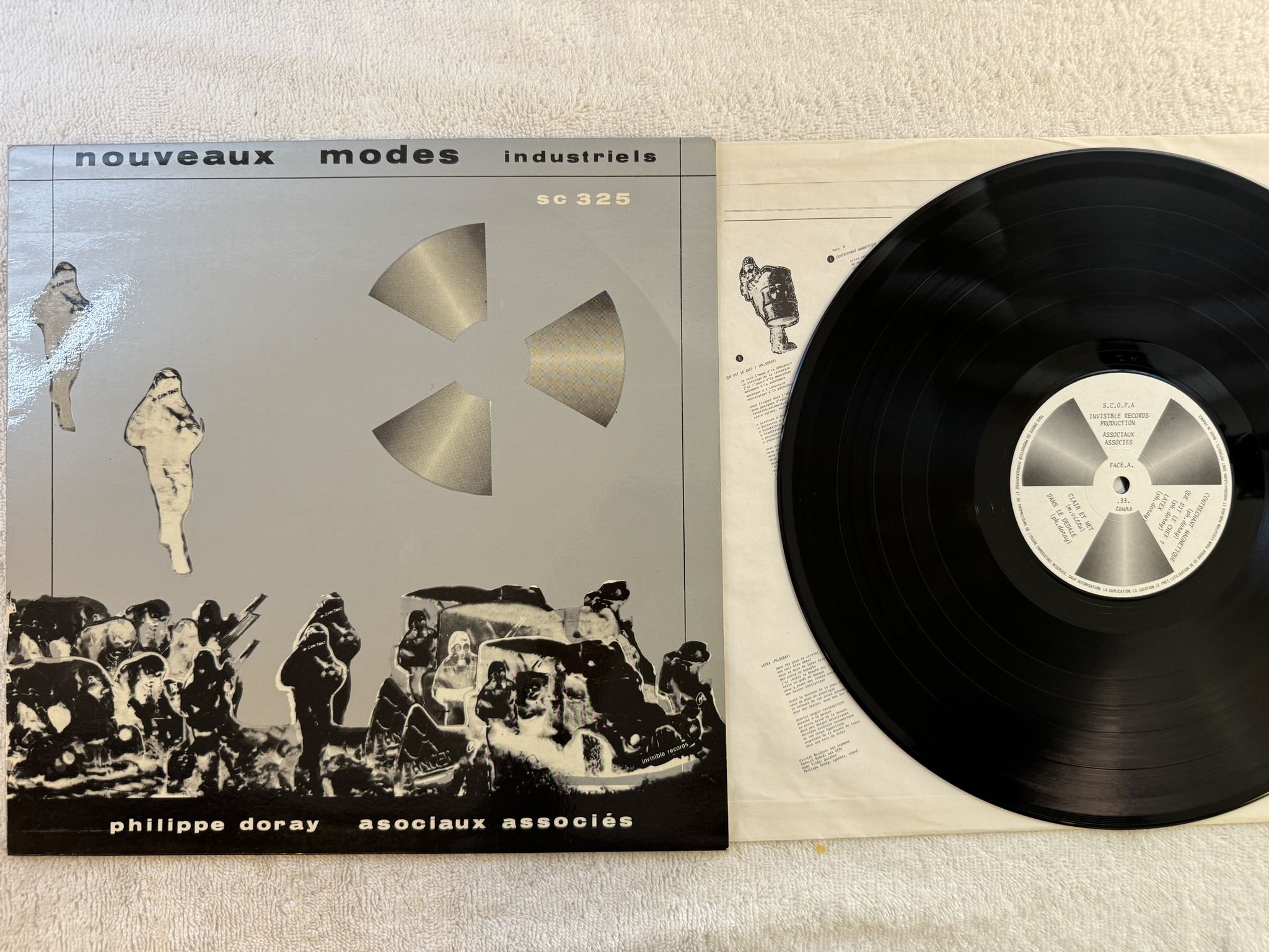 Omslagsbild för skivan PHILIPPE DORAY Nouveaux Modes Industriels LP -80 Fra SCOPA 10006 *** ART ROCK **