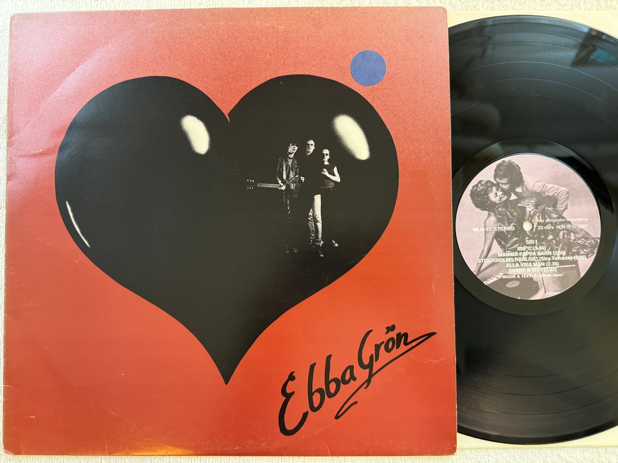 Omslagsbild för skivan EBBA GRÖN Kärlek & Uppror LP -81 Swe MISTLUR MLR-17