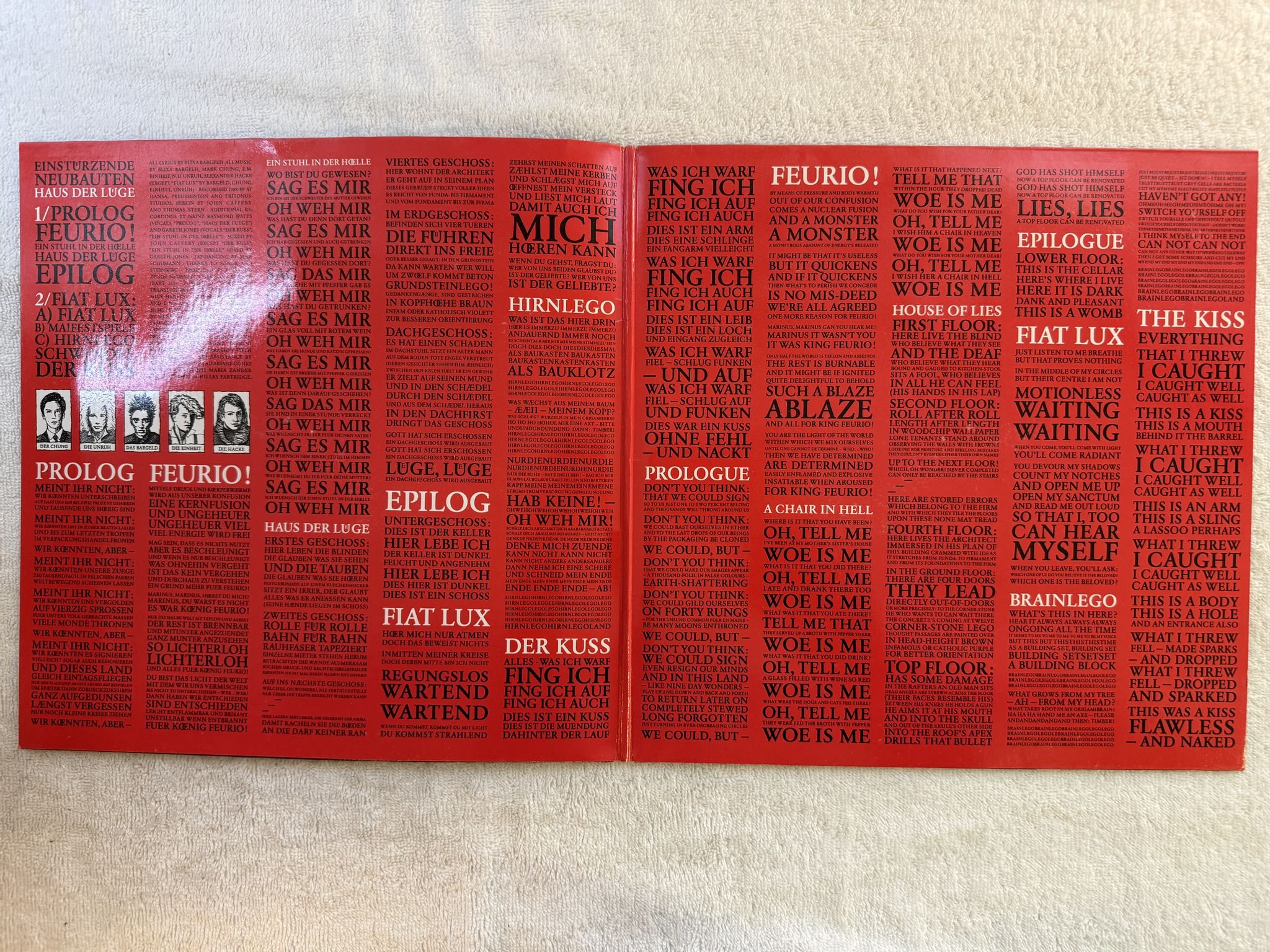 Omslagsbild för skivan EINSTUERZENDE NEUBAUTEN Haus Der Luege LP -89 GER rough trade RTD 126