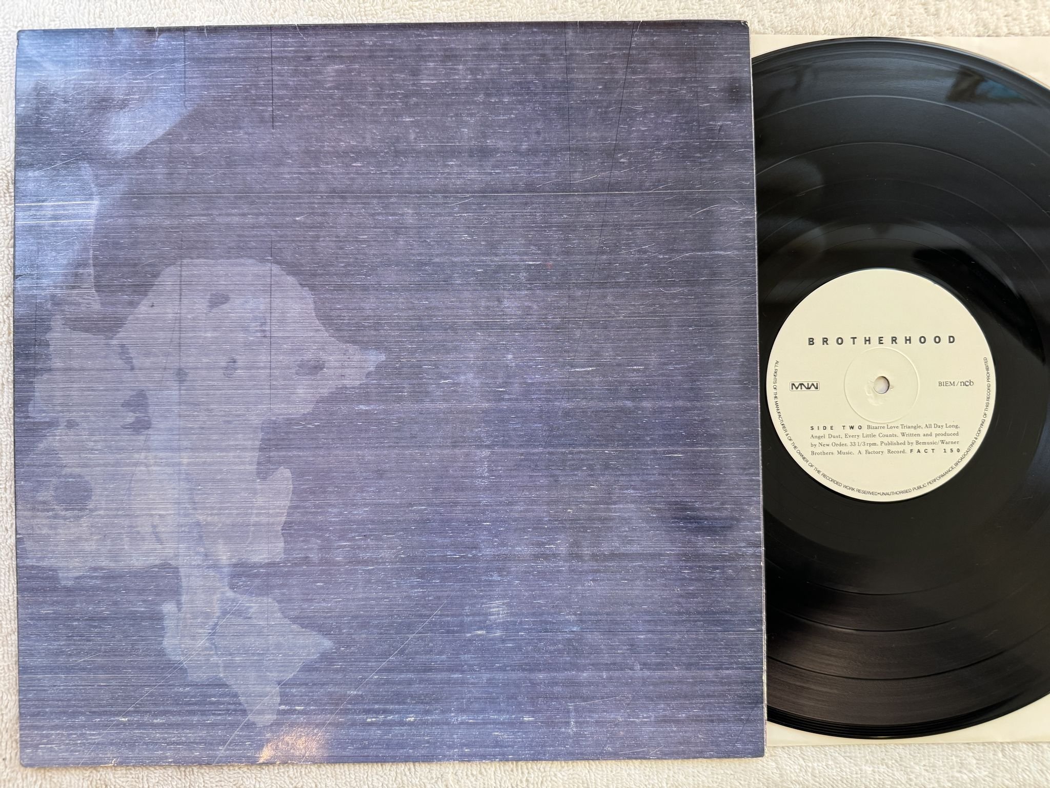 Omslagsbild för skivan NEW ORDER brotherhood LP ncb MNW FACT 150