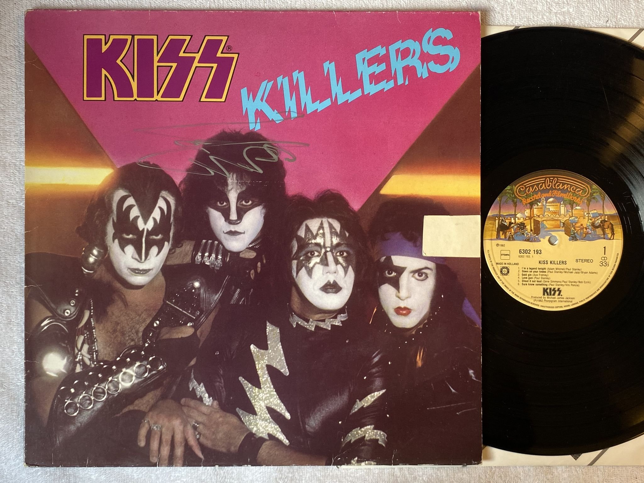 Omslagsbild för skivan KISS killers LP -82 Hol CASABLANCA 6302193 *** signed by Eric Carr ***