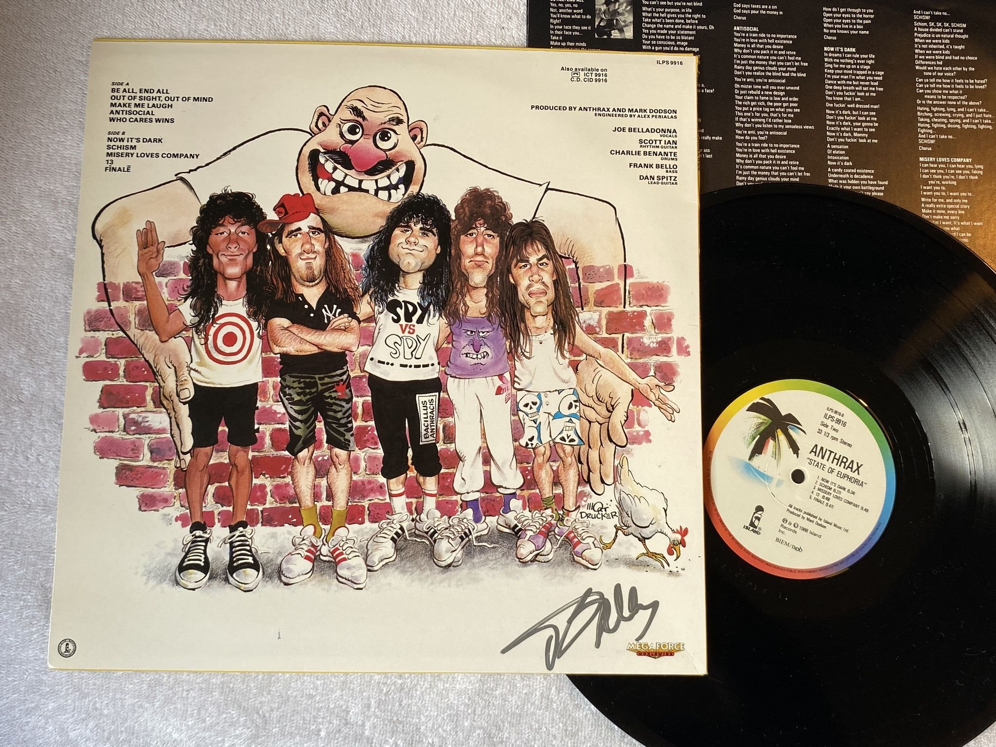 Omslagsbild för skivan ANTHRAX state of Euphoria LP -88 ncb ISLAND ILPS 9916 ** SIGNED BY 4 MEMBERS ***