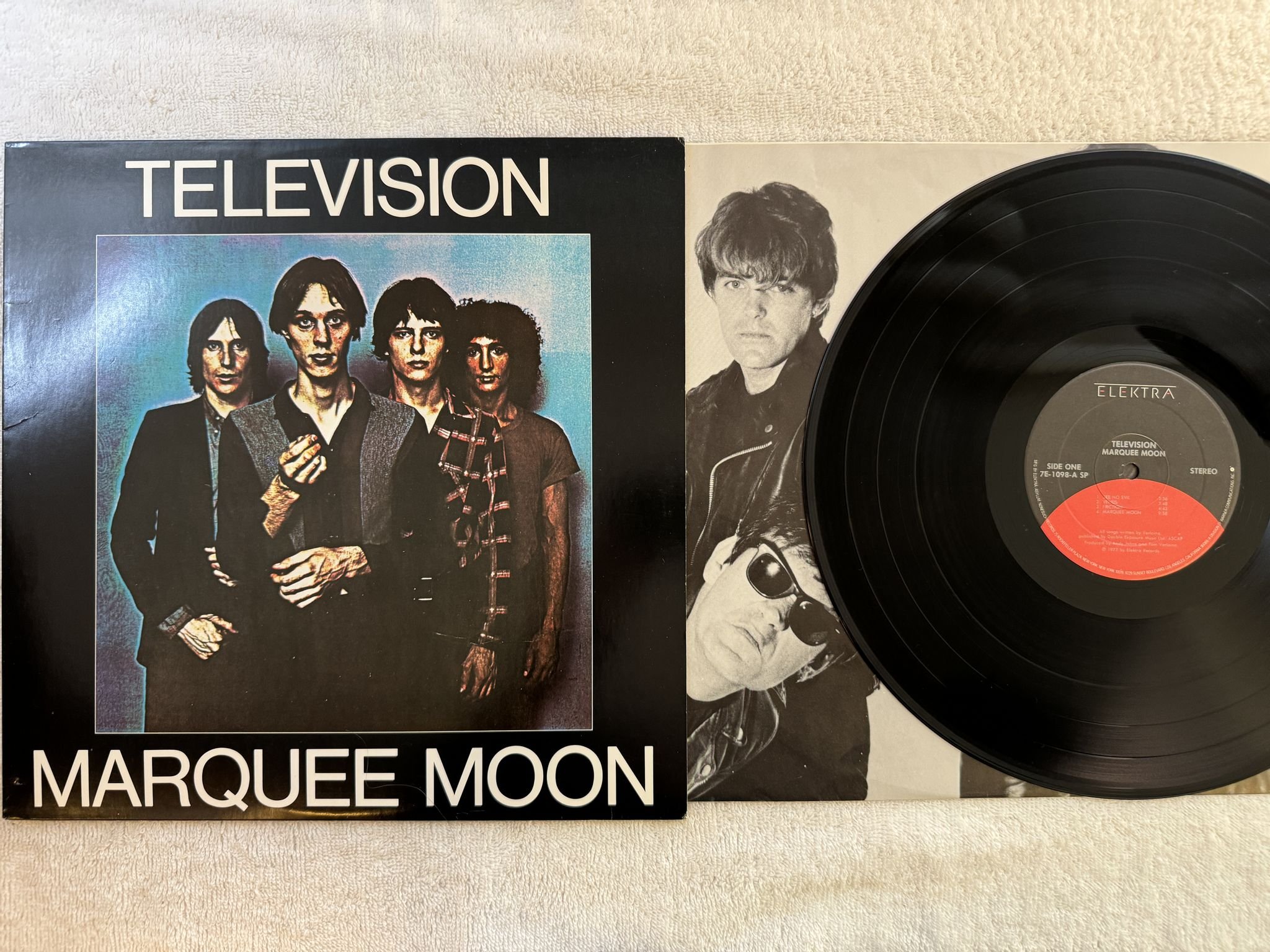 Omslagsbild för skivan TELEVISION Marquee moon LP re US ELEKTRA 7E-1098 *** CLASSIC ***