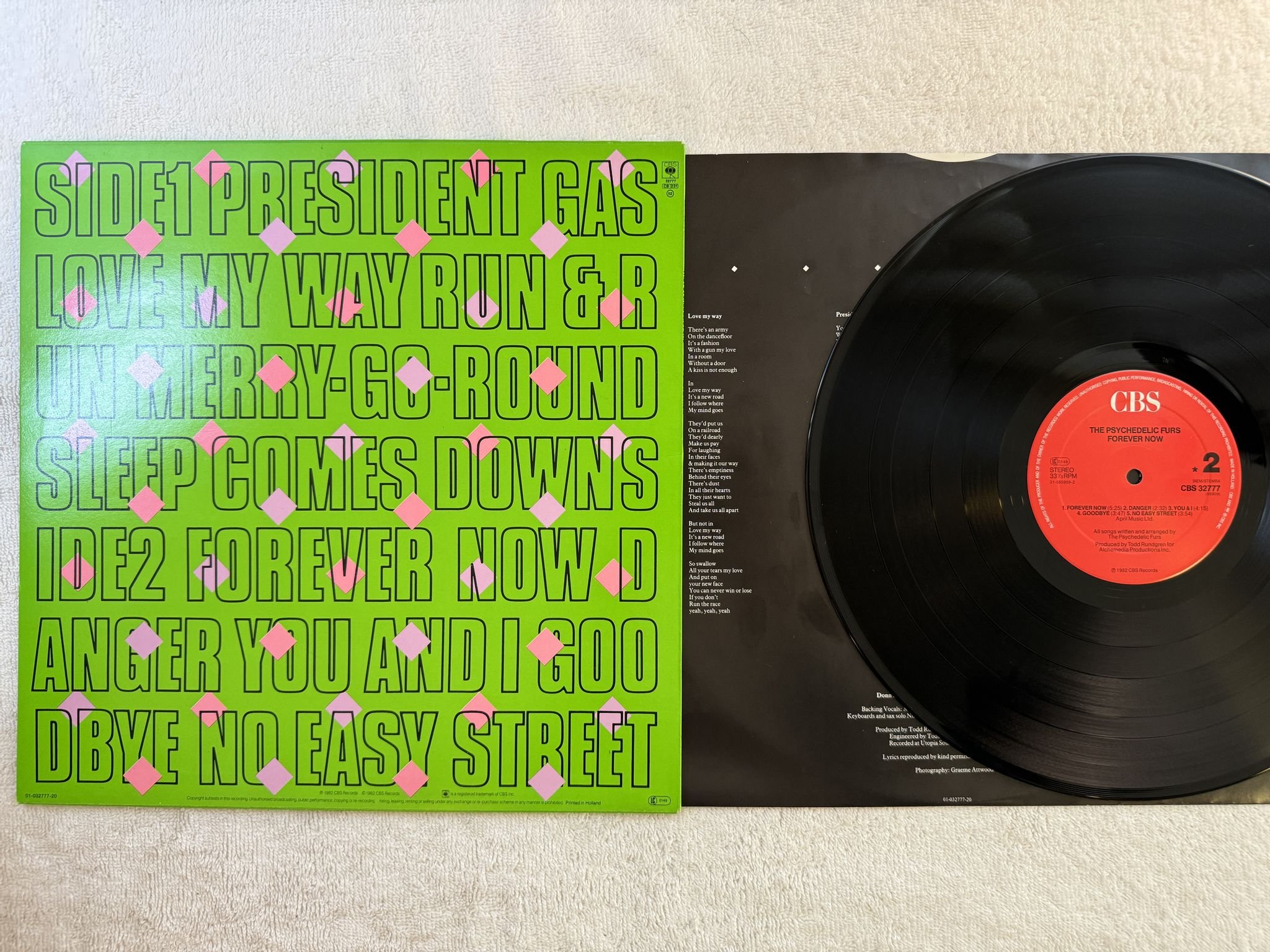 Omslagsbild för skivan THE PSYCHEDELIC FURS forever now LP -82 Hol CBS 32777