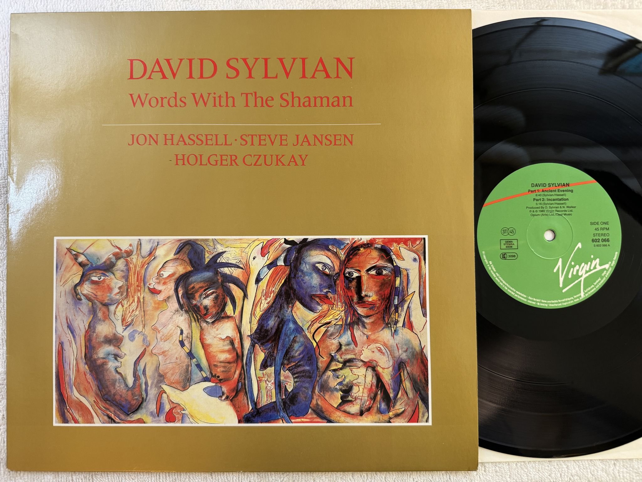 Omslagsbild för skivan DAVID SYLVIAN Words With The Shaman 12" -85 VIRGIN 602066