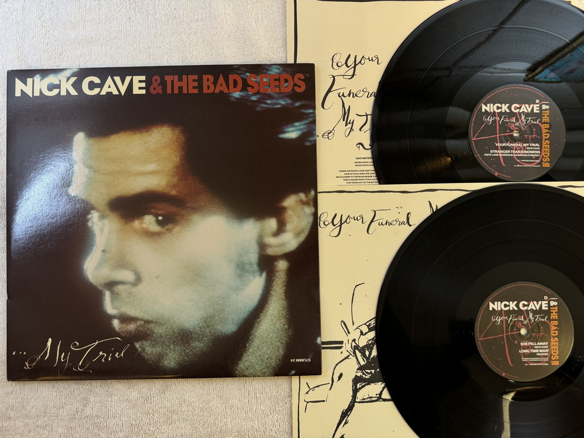 Omslagsbild för skivan NICK CAVE & THE BAD SEEDS Your Funeral ... My Trial 2xLP -86 MUTE STUMM 34
