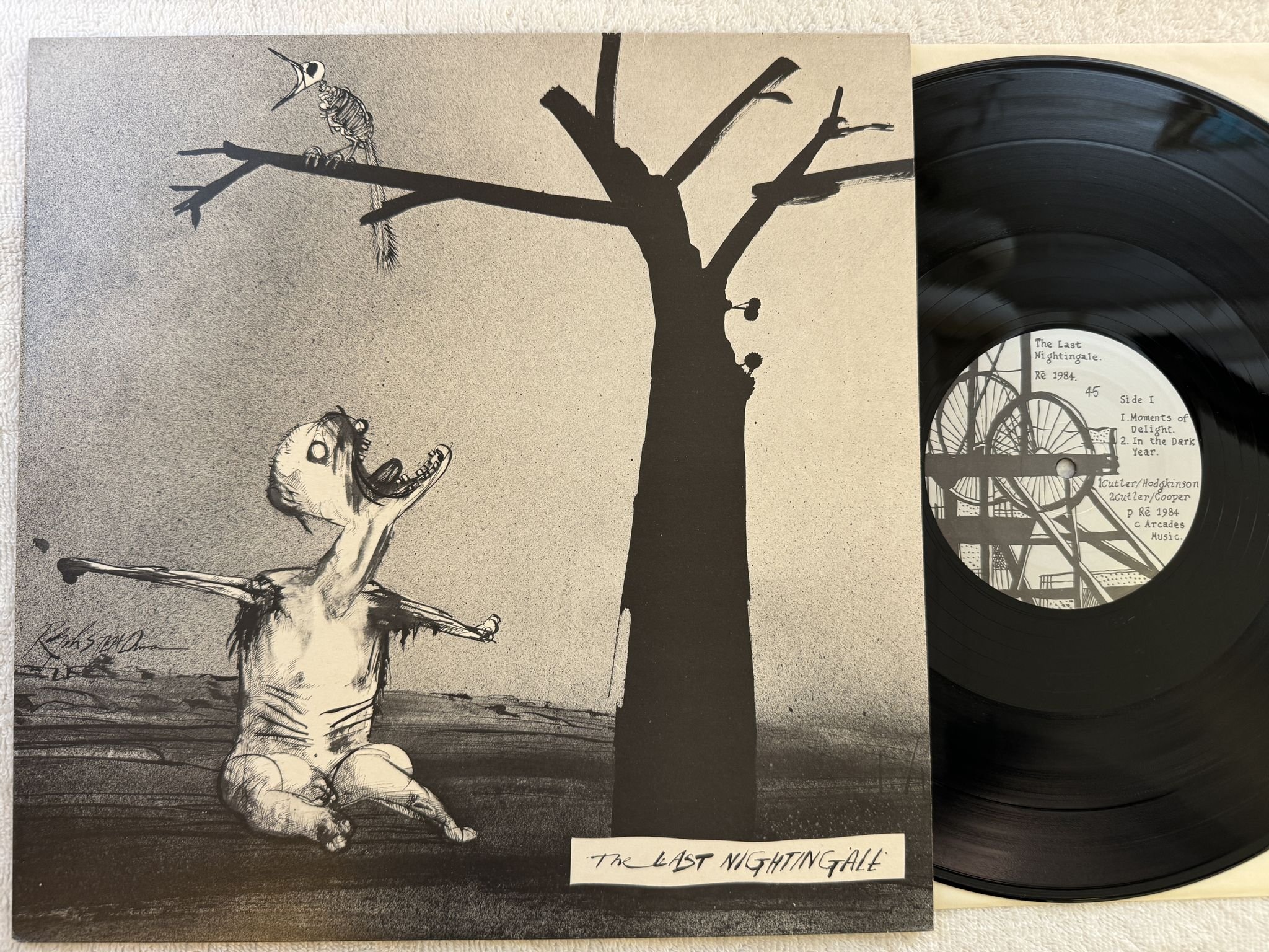 Omslagsbild för skivan V/A The Last Nightingale 12"EP -84 UK RE RECORDS Re 1984