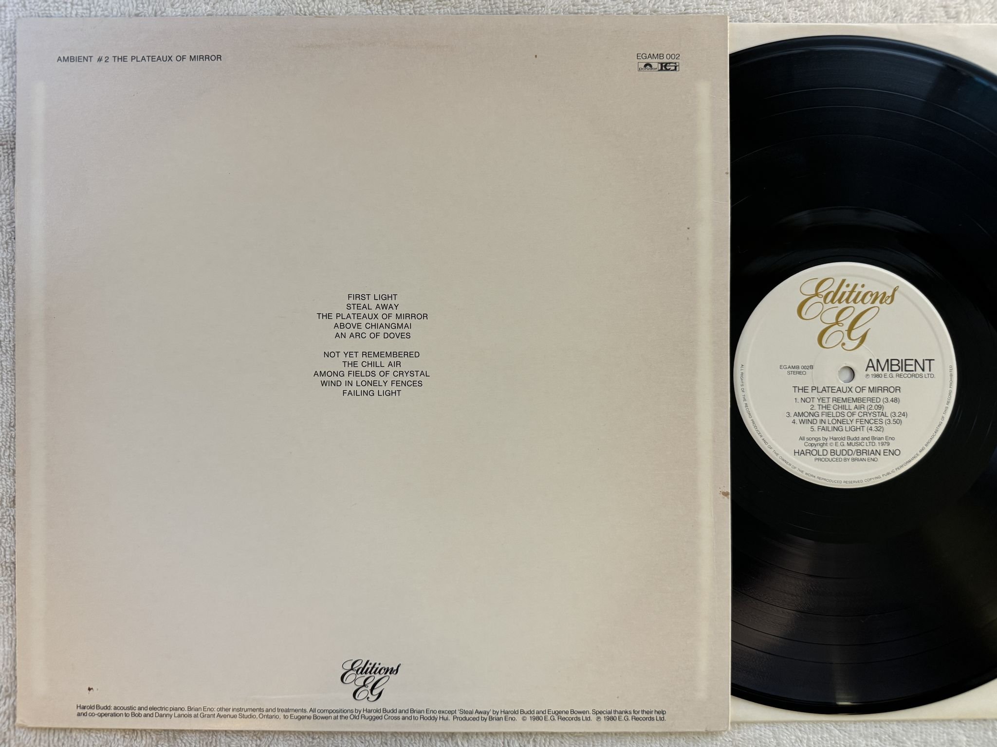 Omslagsbild för skivan BRIAN ENO / HAROLD BUDD Ambient 2 LP -80 UK Editions EG EGAMB 002 *** RARE ***