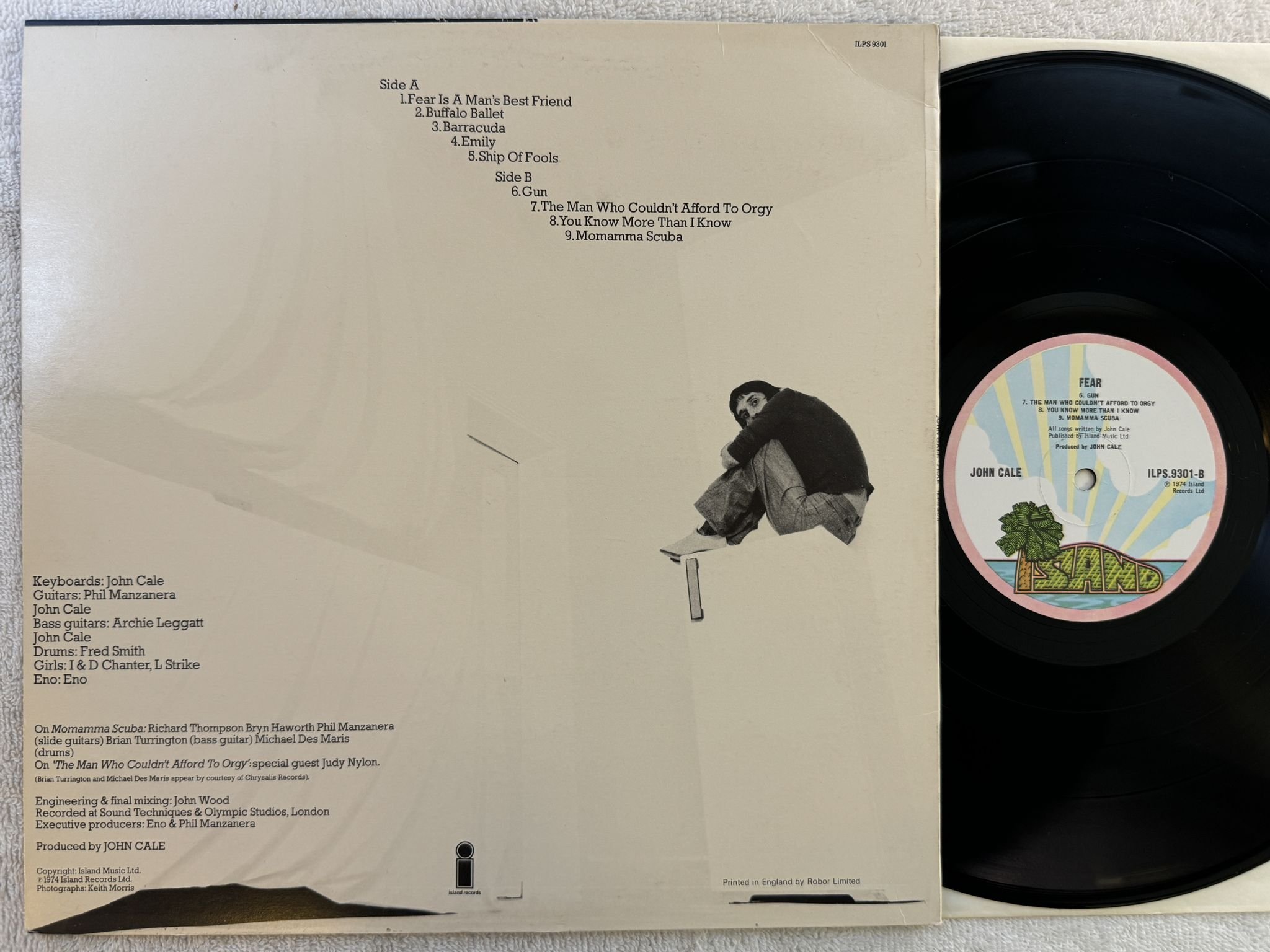 Omslagsbild för skivan JOHN CALE fear LP -74 UK ISLAND ILPS 9301