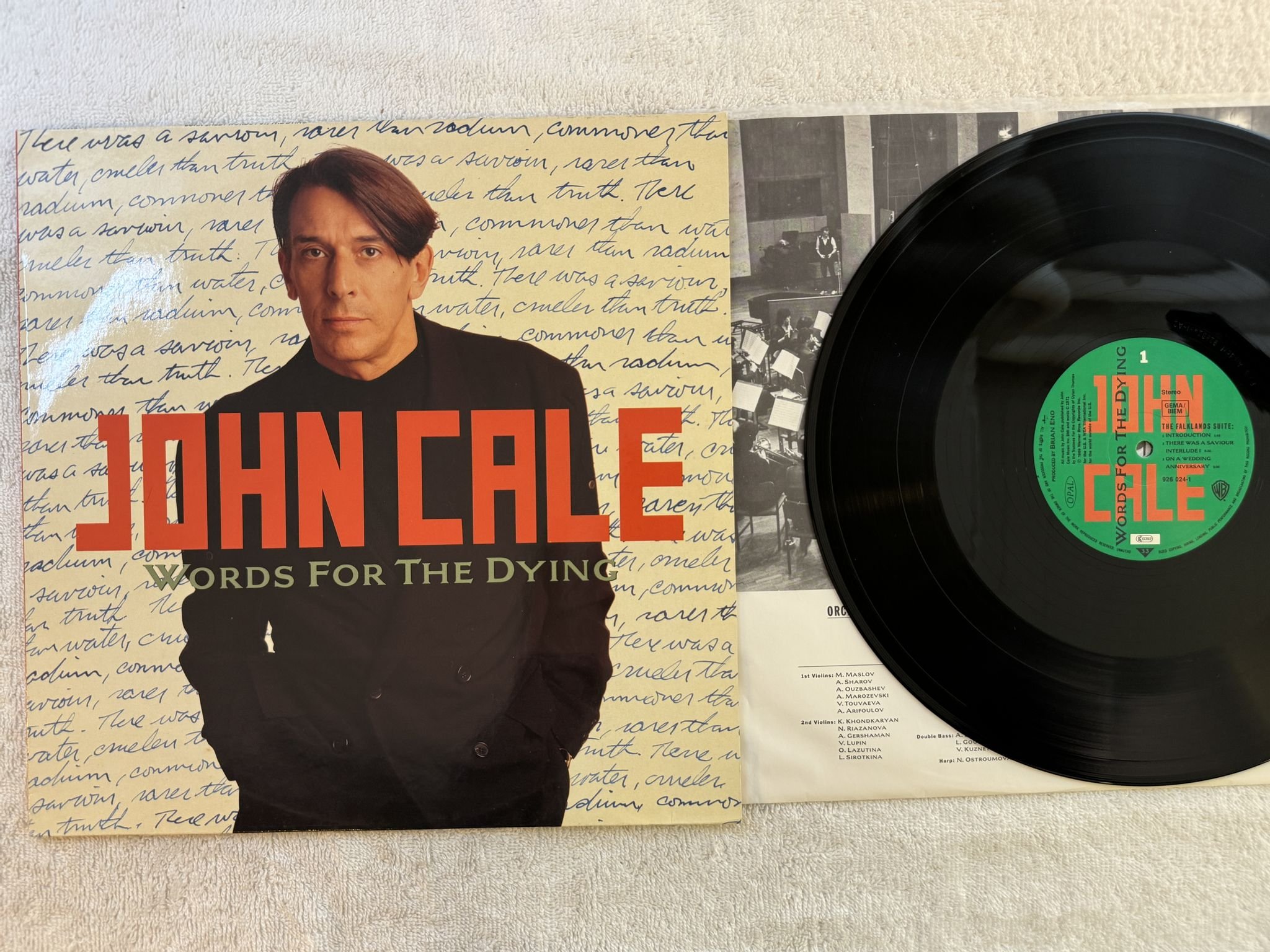 Omslagsbild för skivan JOHN CALE words for the dying LP -89 OPAL 926024-1