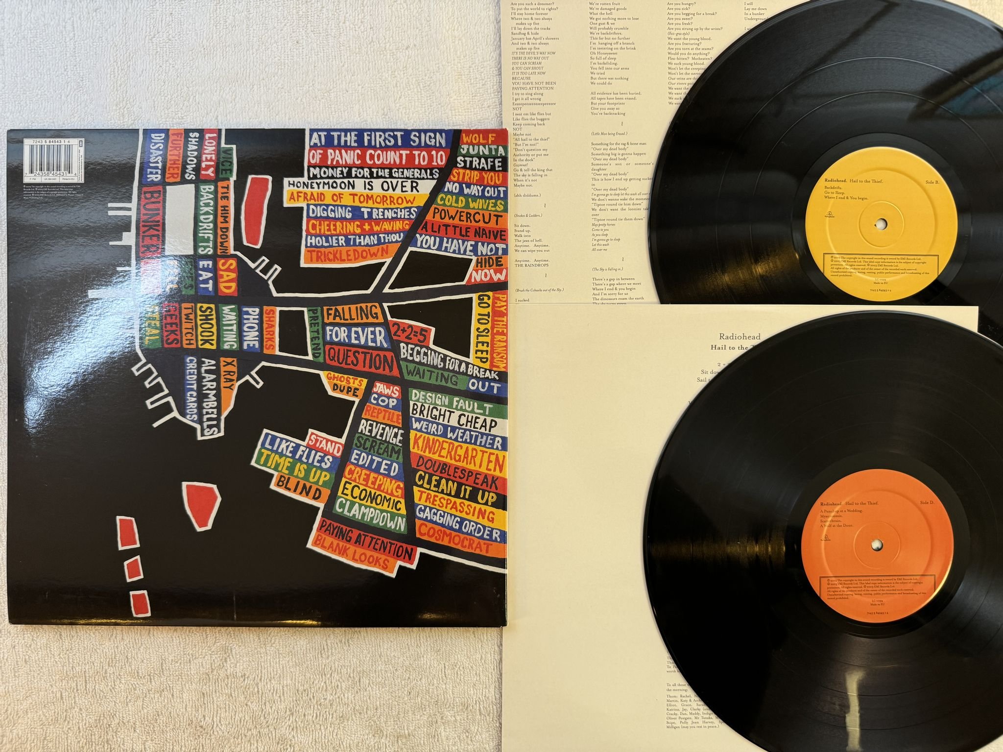 Omslagsbild för skivan THE RADIOHEAD Hail To The Thief 2xLP 2003 PARLOPHONE 724358454314 ** RARE **