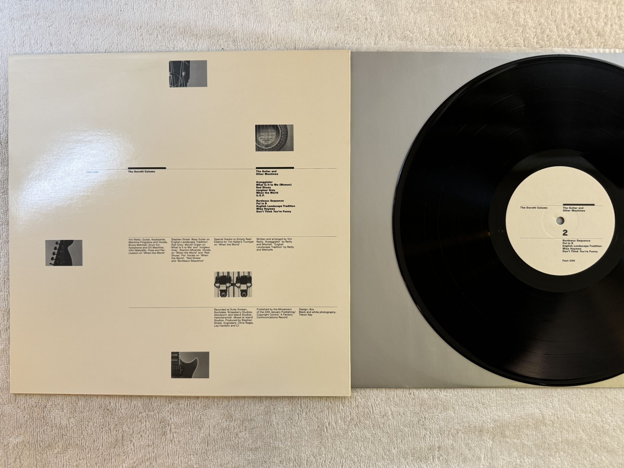 Omslagsbild för skivan THE DURUTTI COLUMN The Guitar And Other Machines LP -87 FACTORY Fact 204