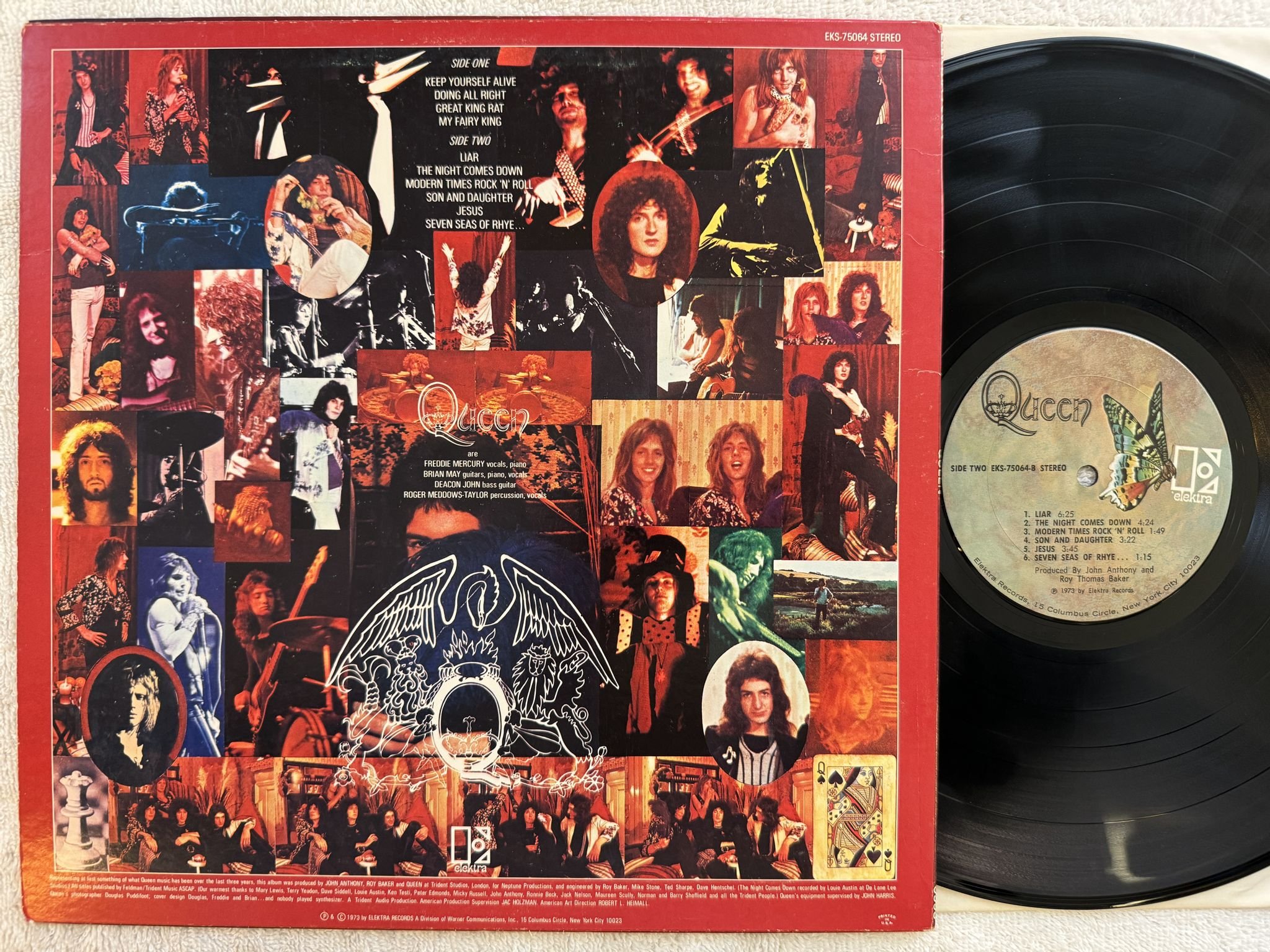 Omslagsbild för skivan QUEEN s/t LP -73 US ELEKTRA EKS 75064