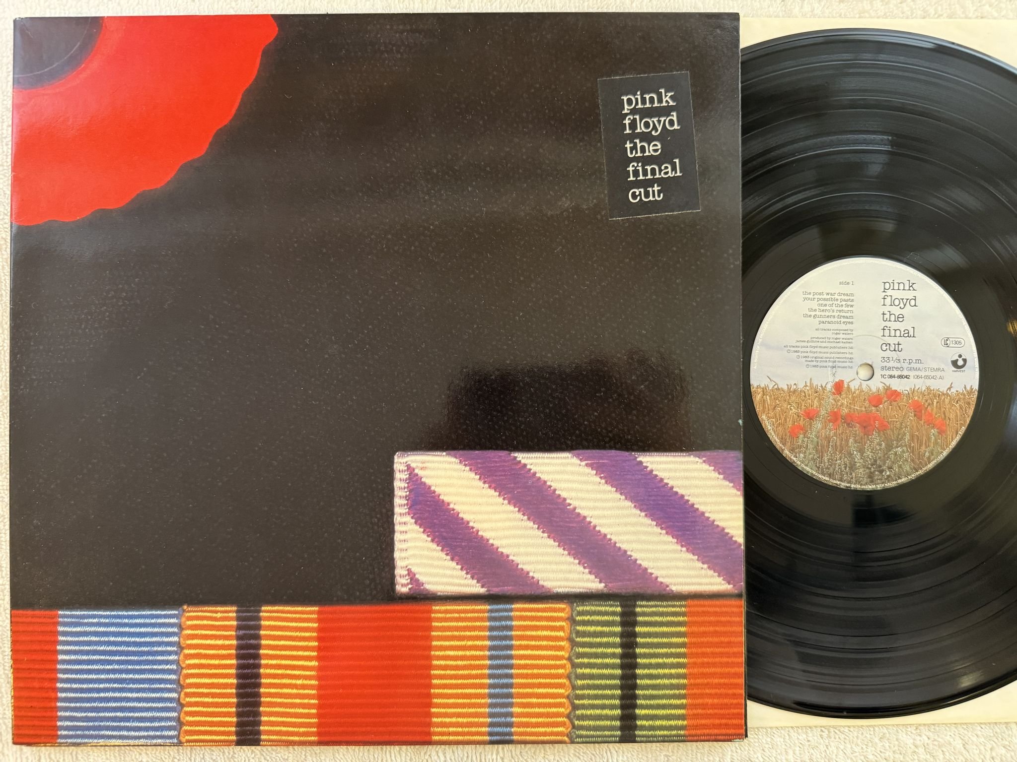 Omslagsbild för skivan THE PINK FLOYD the final cut LP -83 Hol HARVEST 1C 064-65042