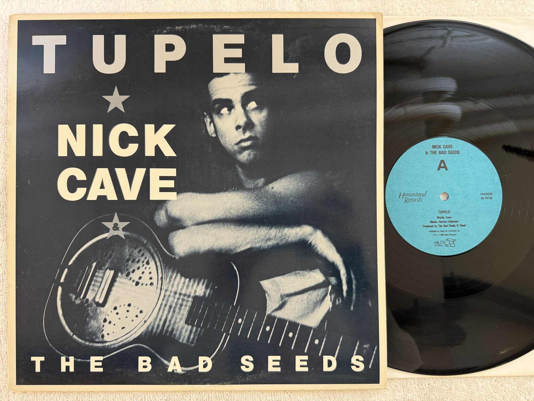 Omslagsbild för skivan NICK CAVE & THE BAD SEEDS tupelo 12" -85 US HOMESTEAD HMS029