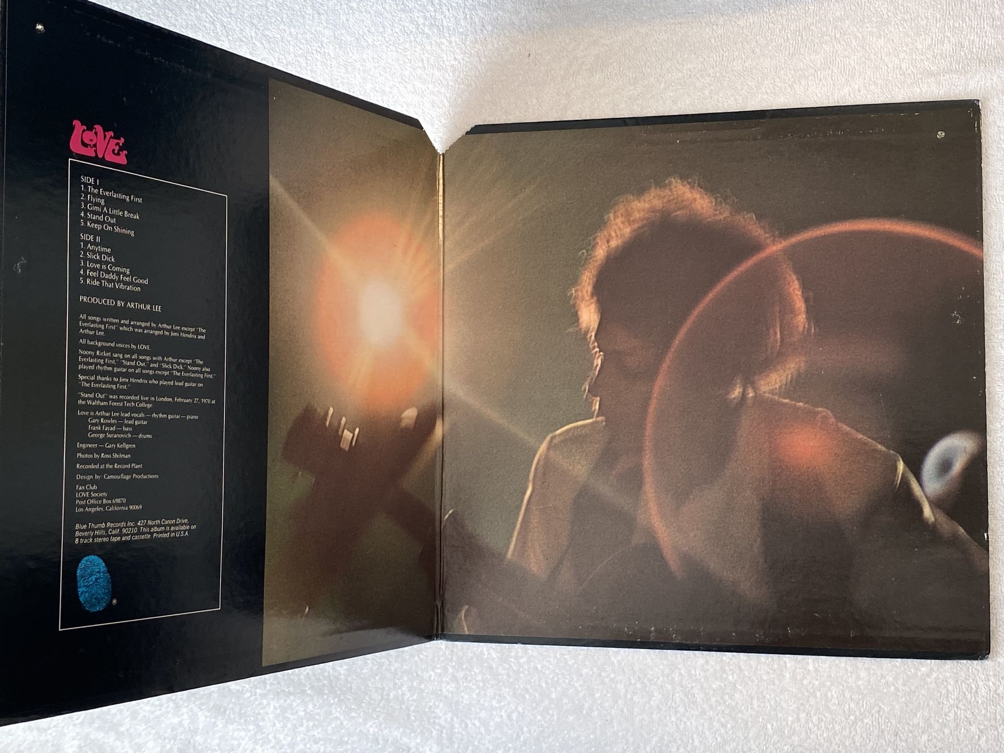 Omslagsbild för skivan LOVE false start LP -70 US BLUE THUMB BTS 22