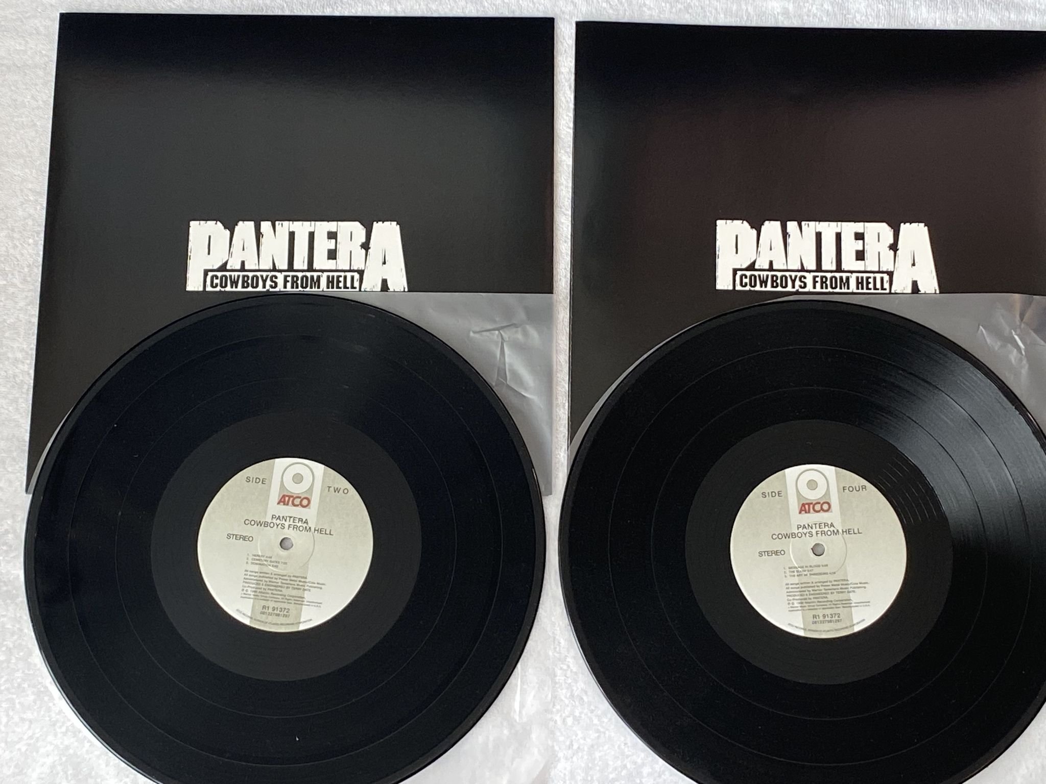 Omslagsbild för skivan PANTERA Cowboys From Hell 2xLP 2020 US ATCO R1 91372